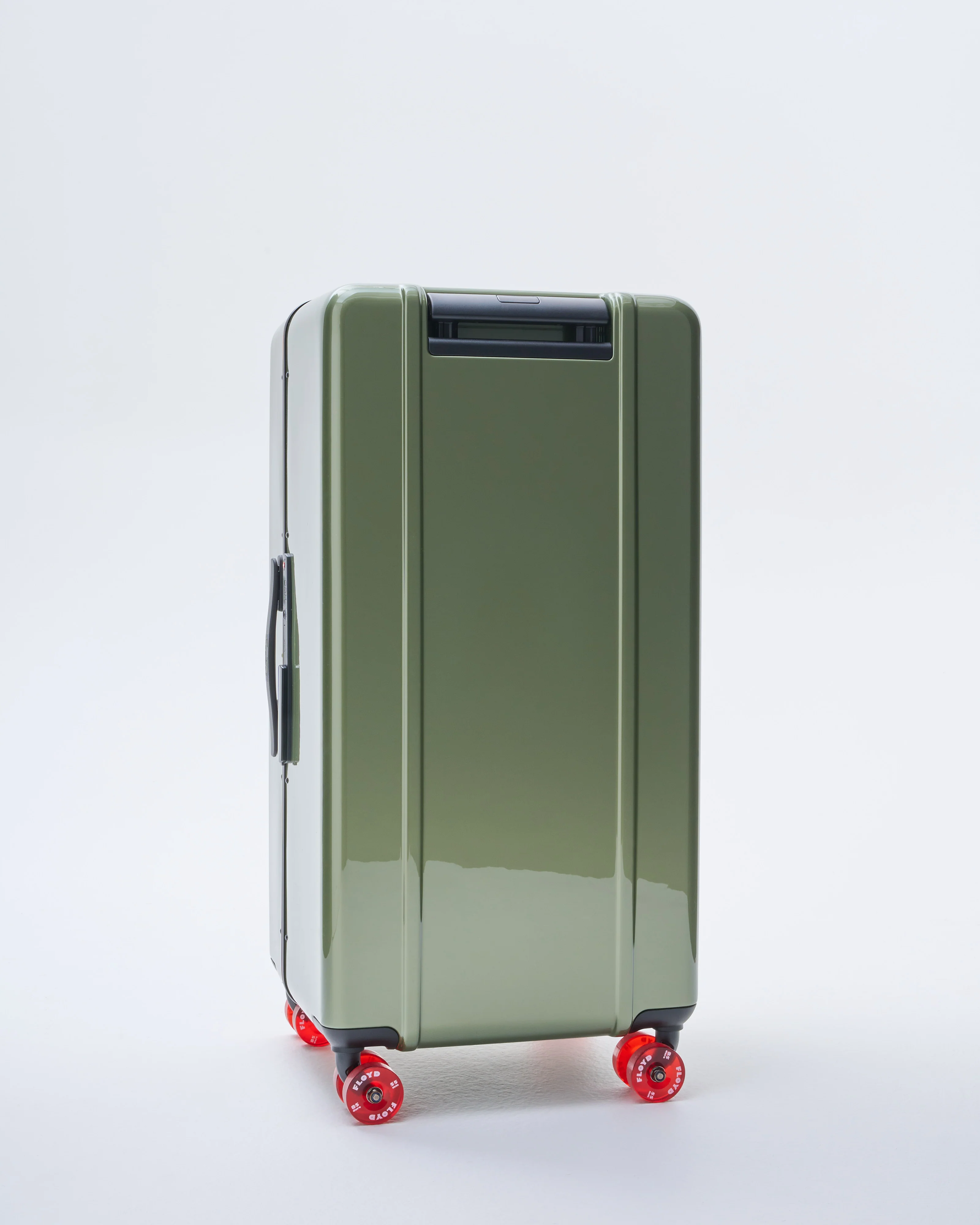 bold suitcase - Image 4