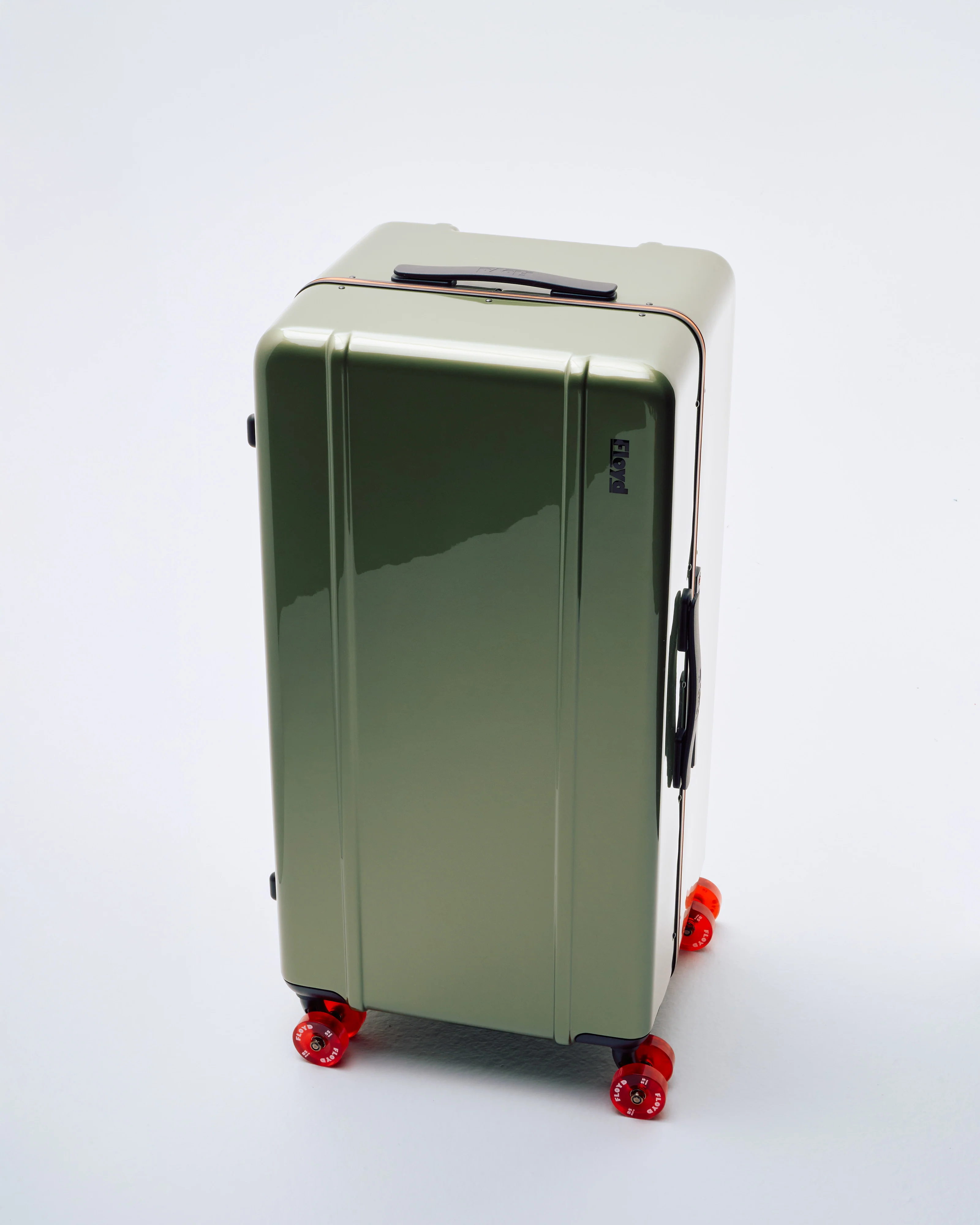 bold suitcase - Image 8