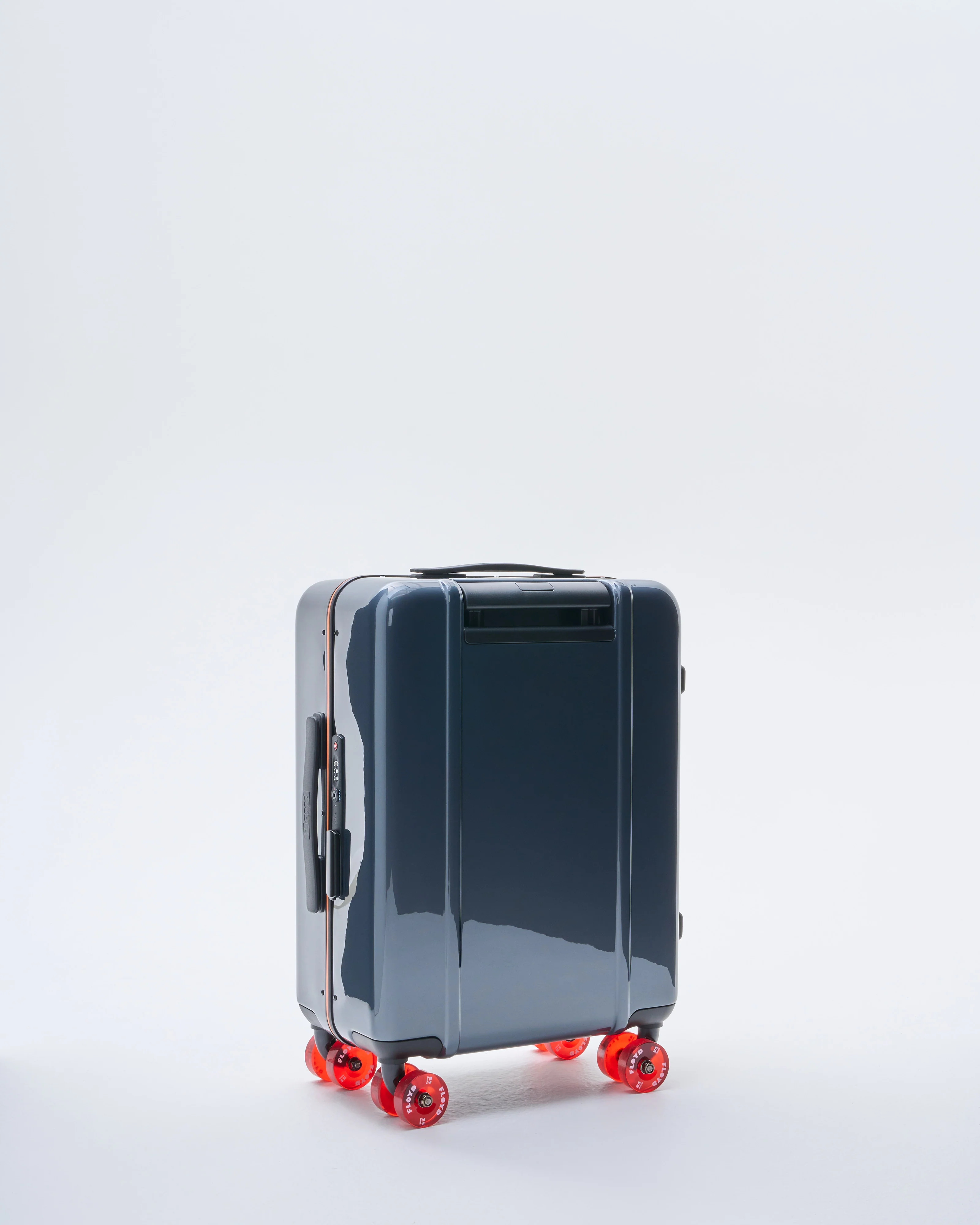 cabin carry on - Image 8