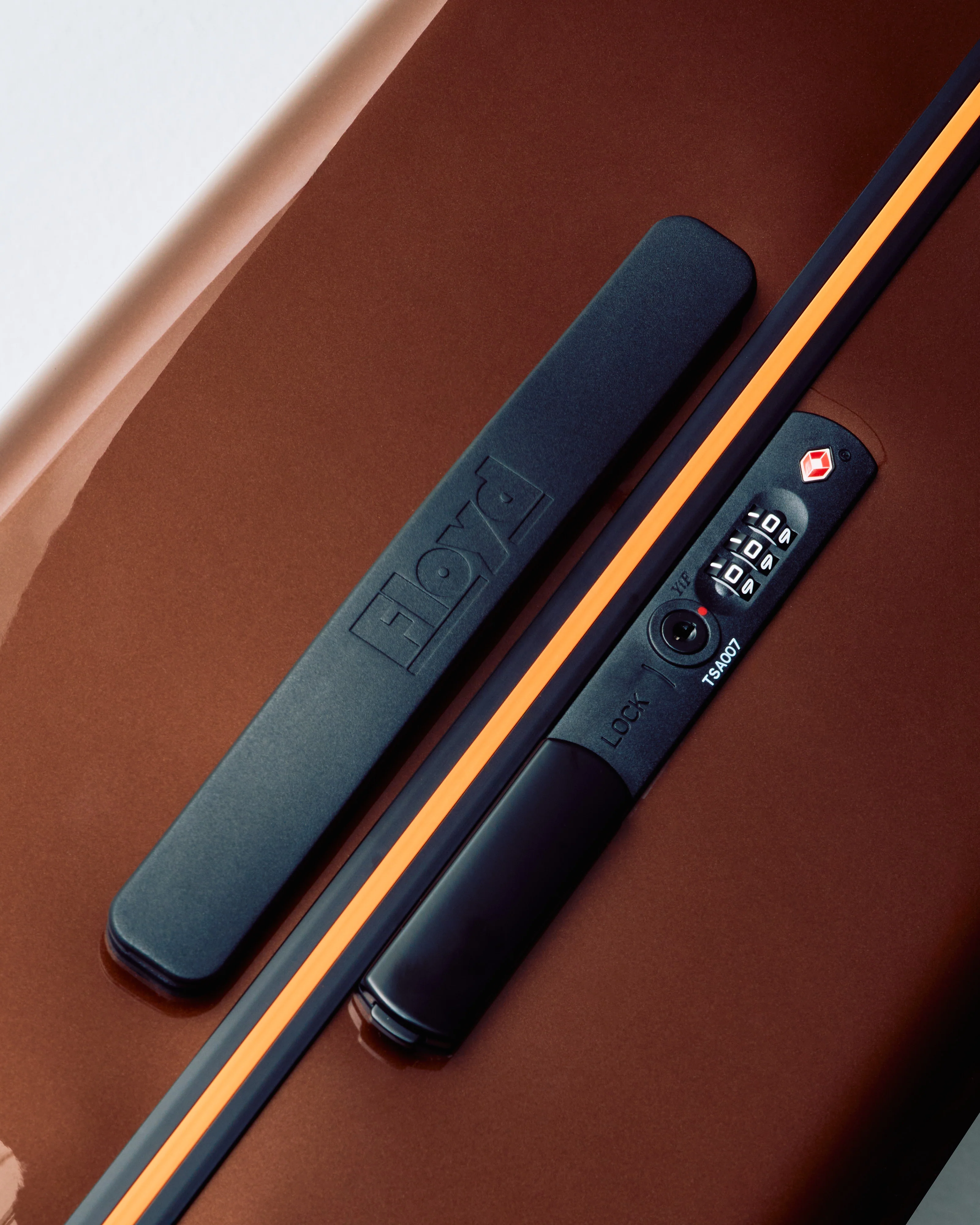 check in suitcase - Image 7