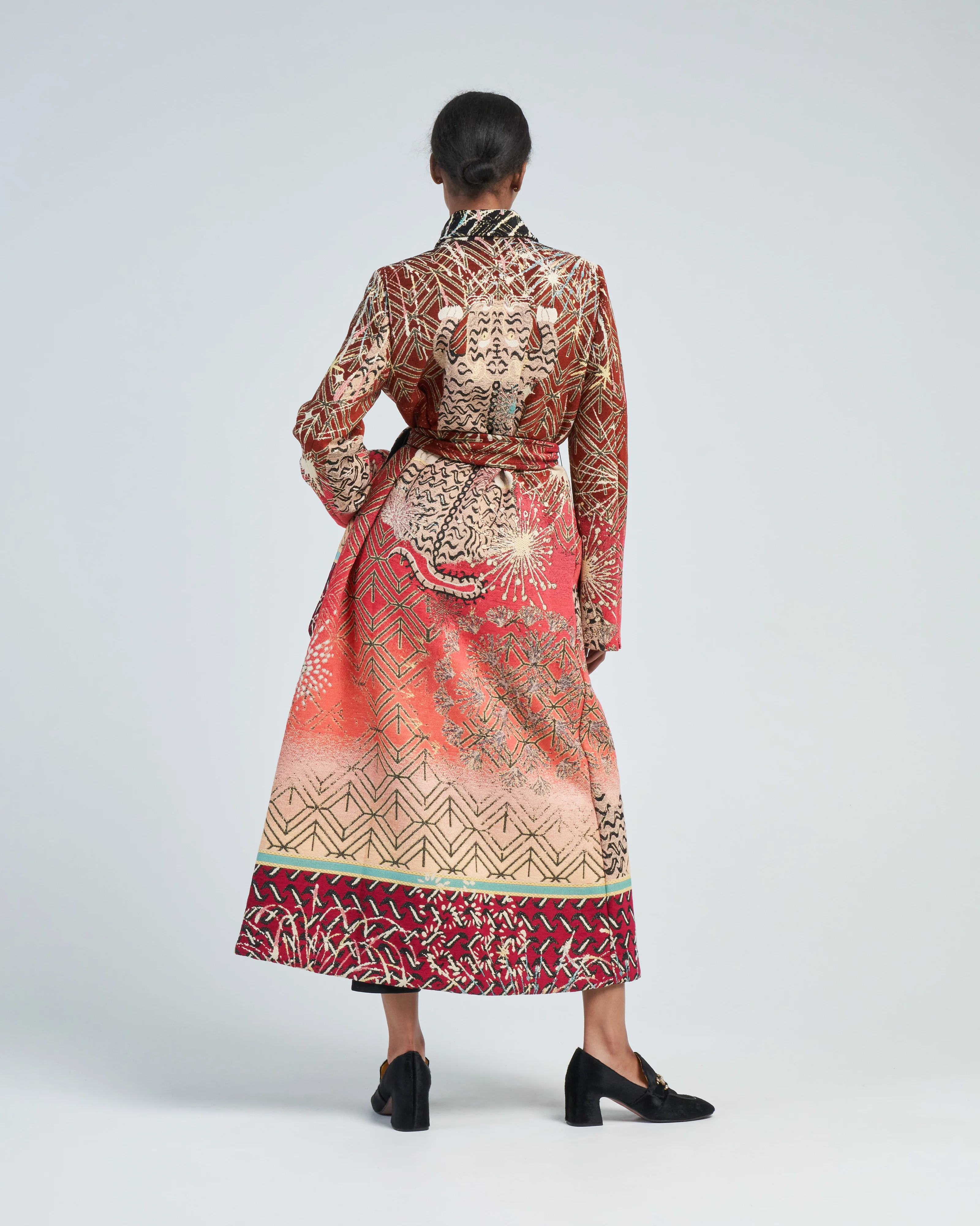 a leopard in the stars jacquard coat - Image 5