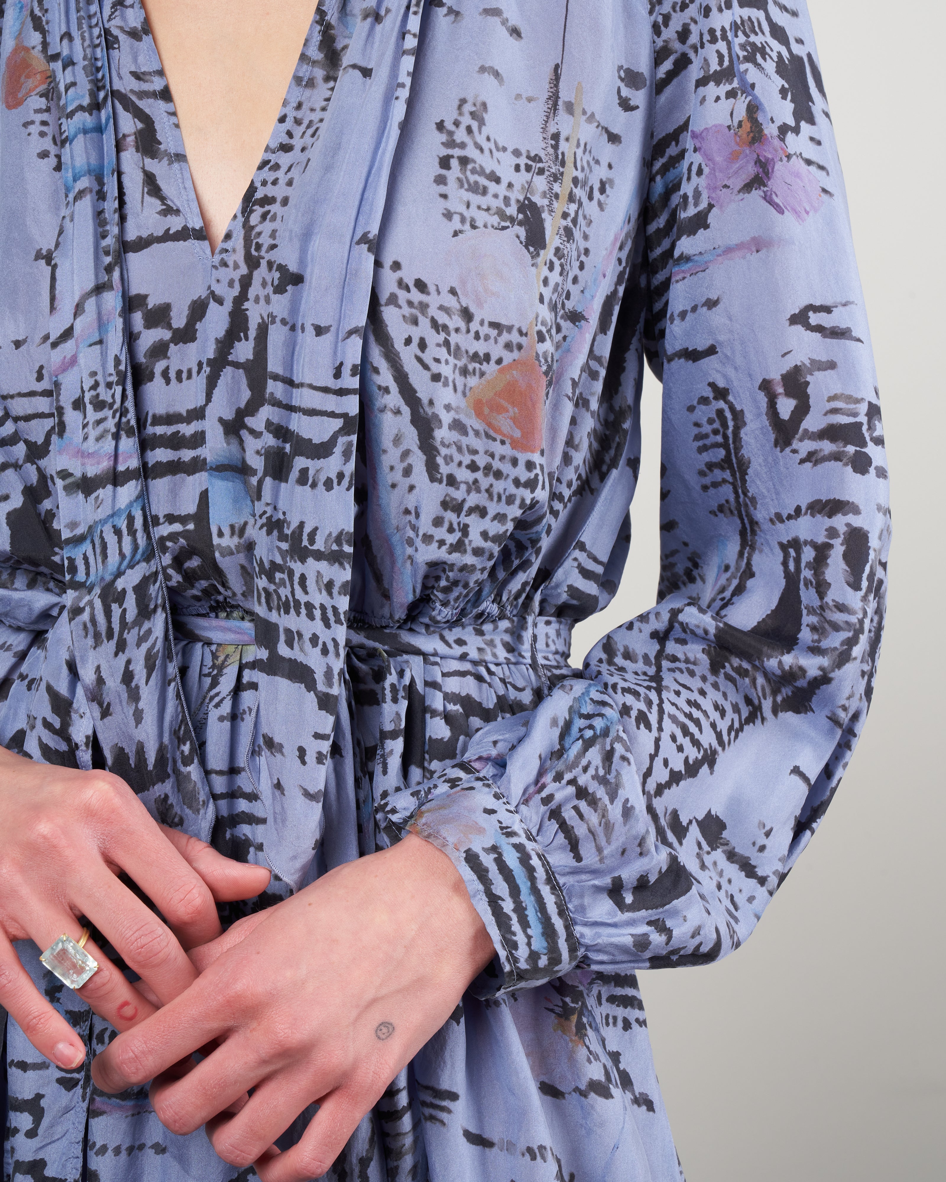 habotai "good vibes" dress - sky - Image 4