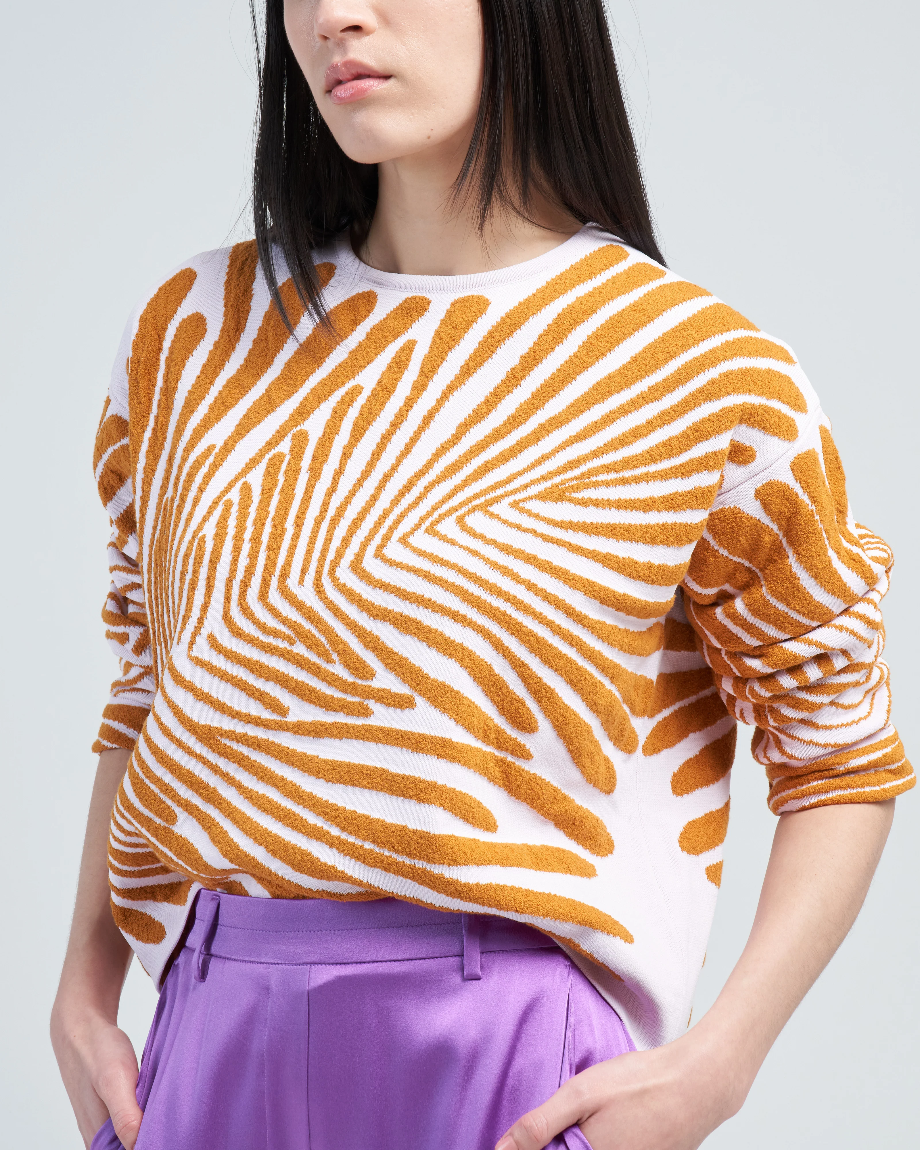 essential jacquard round neck sweater - Image 5