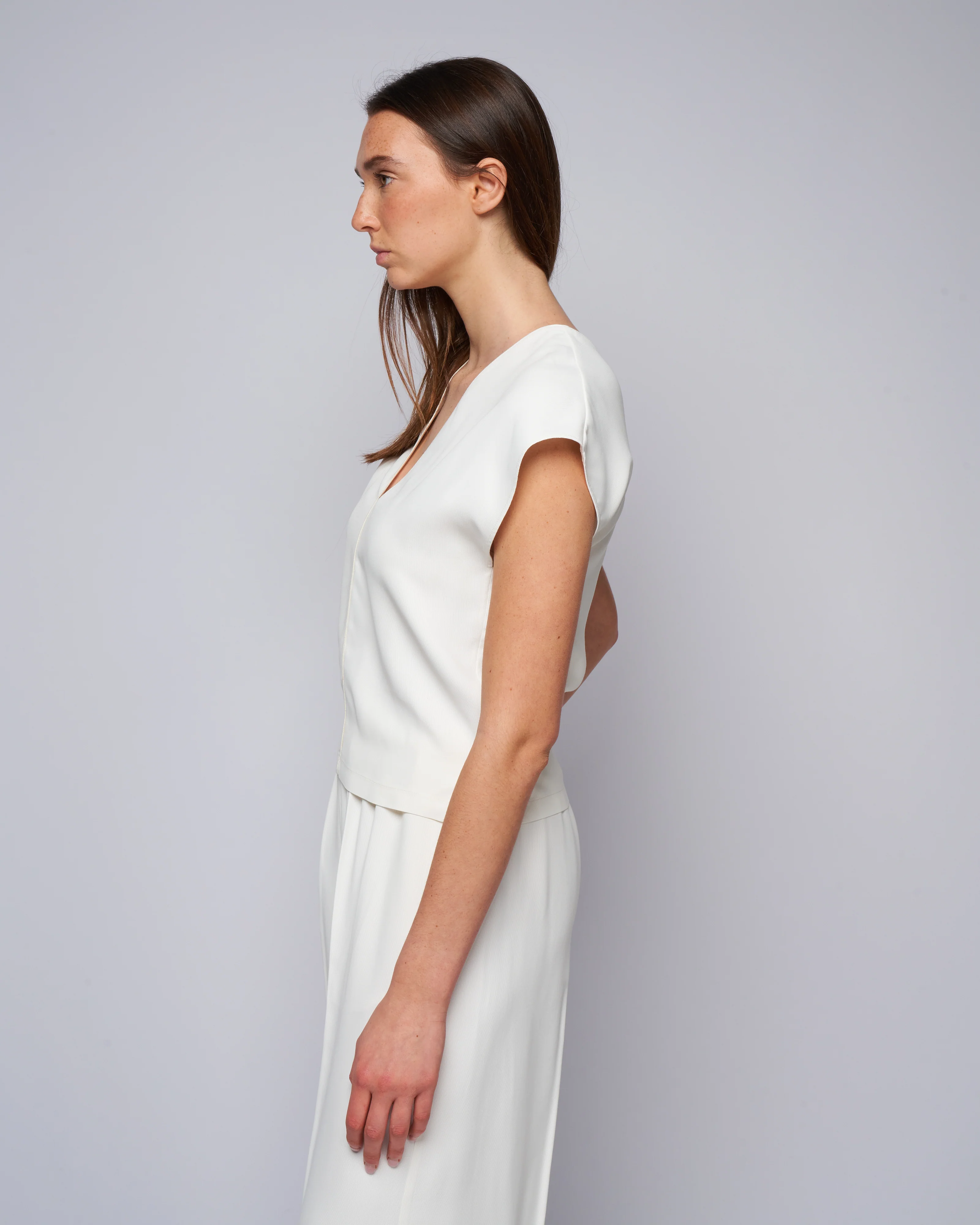 fluid ottoman v neck top - pure - Image 3