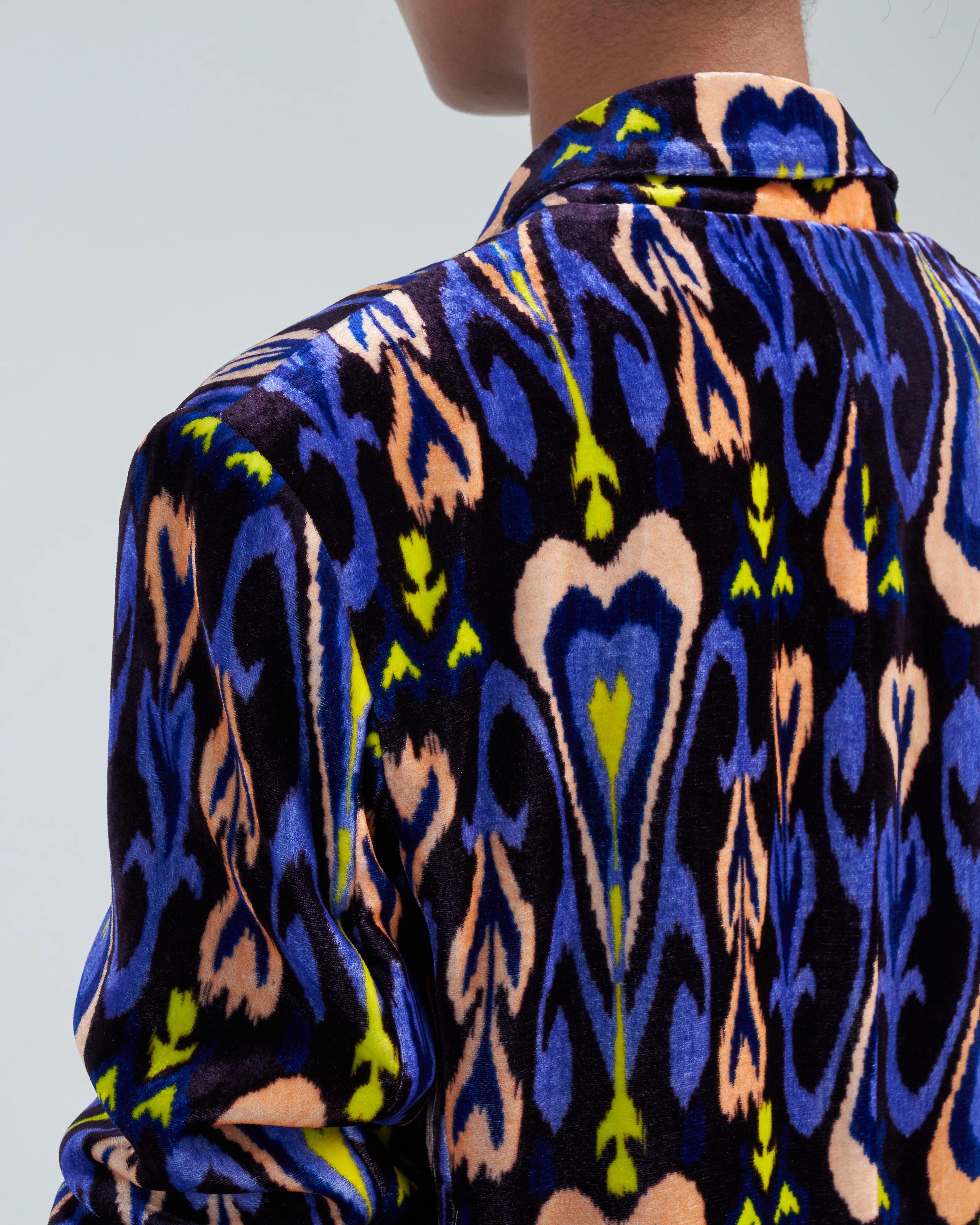 northern light print chic velvet jacket - Image 4