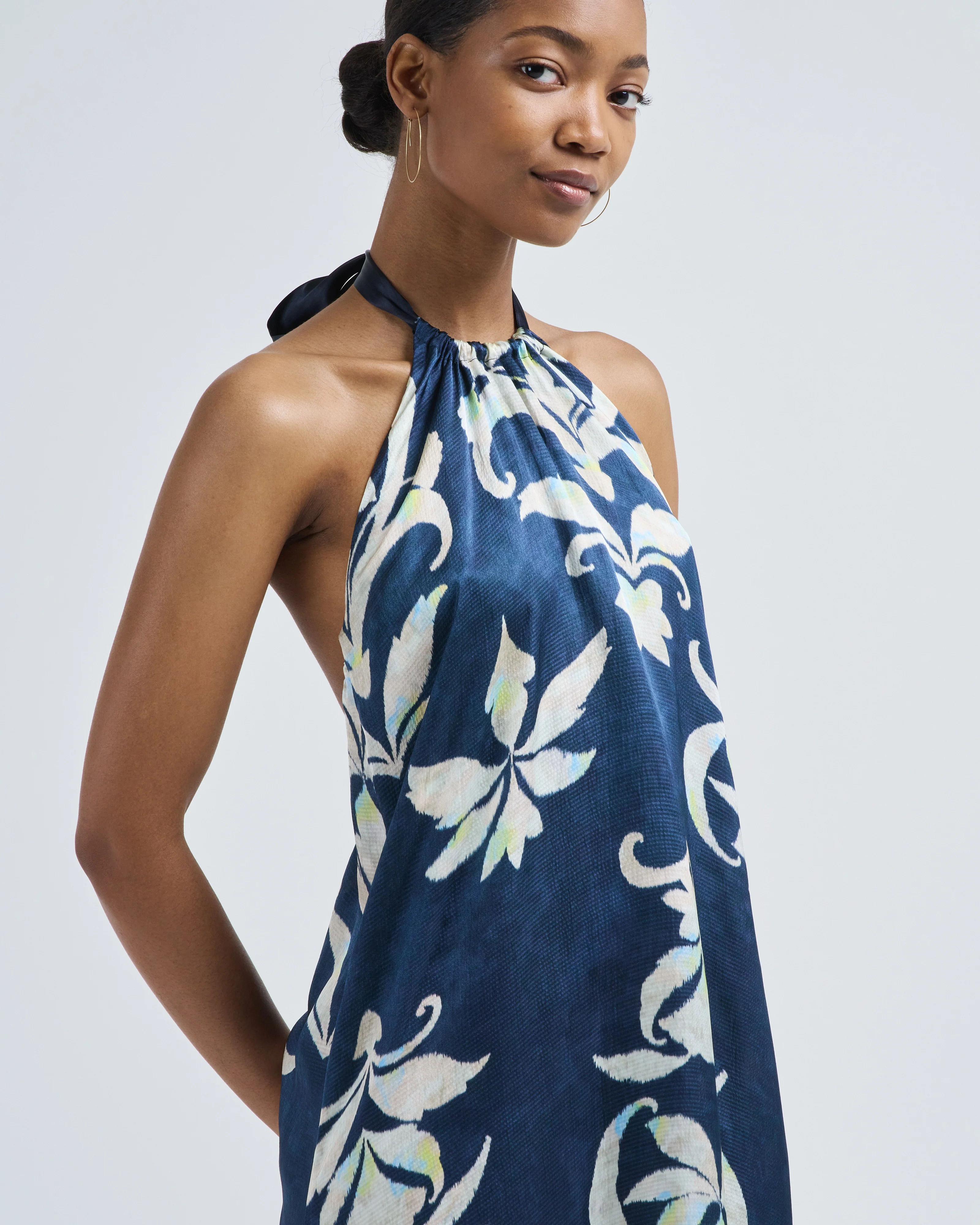 the secret lily print viscose back neckline dress - Image 5