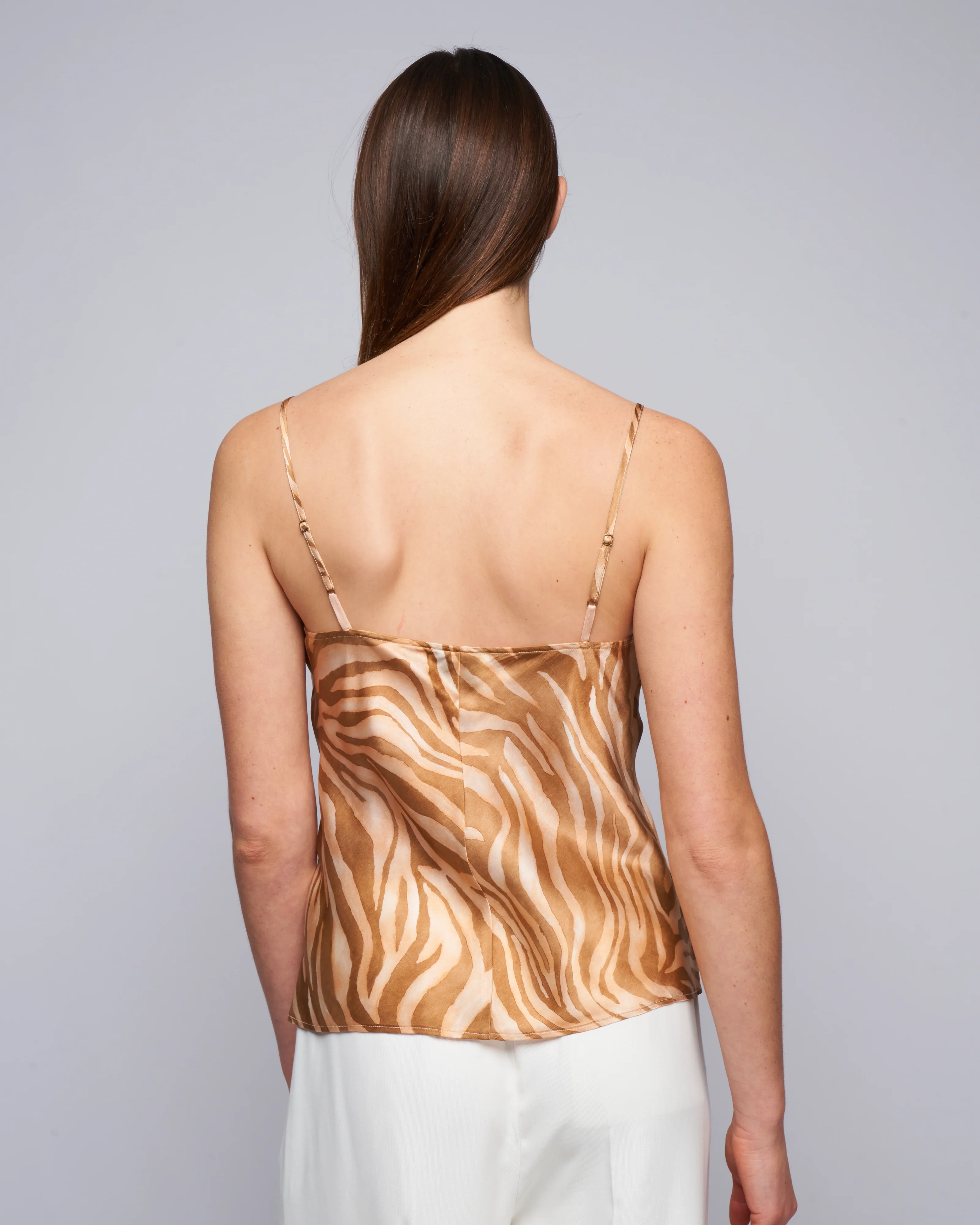 wild roses print satin top - poudre - Image 4