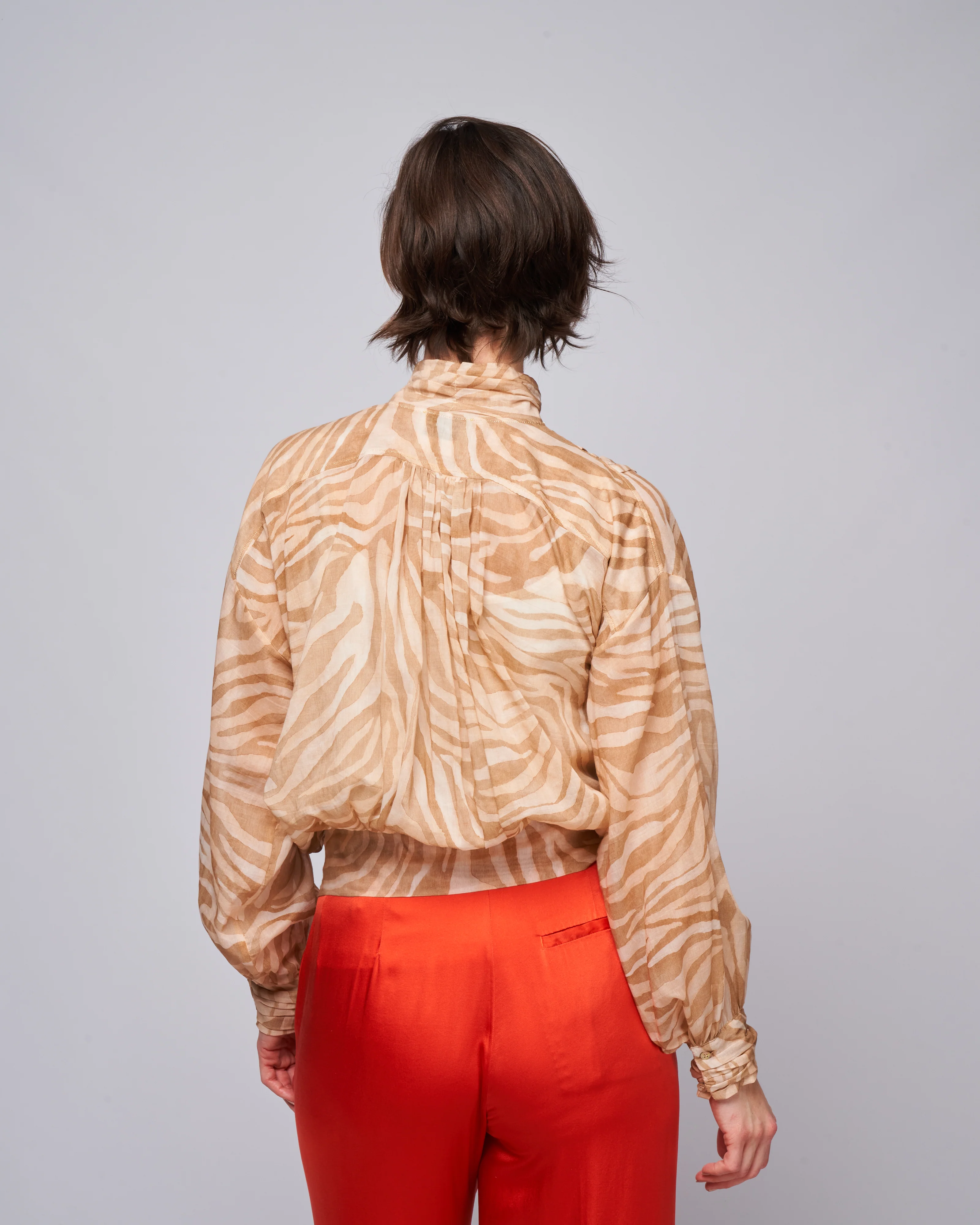 wild roses print voile sash shirt - poudre - Image 4