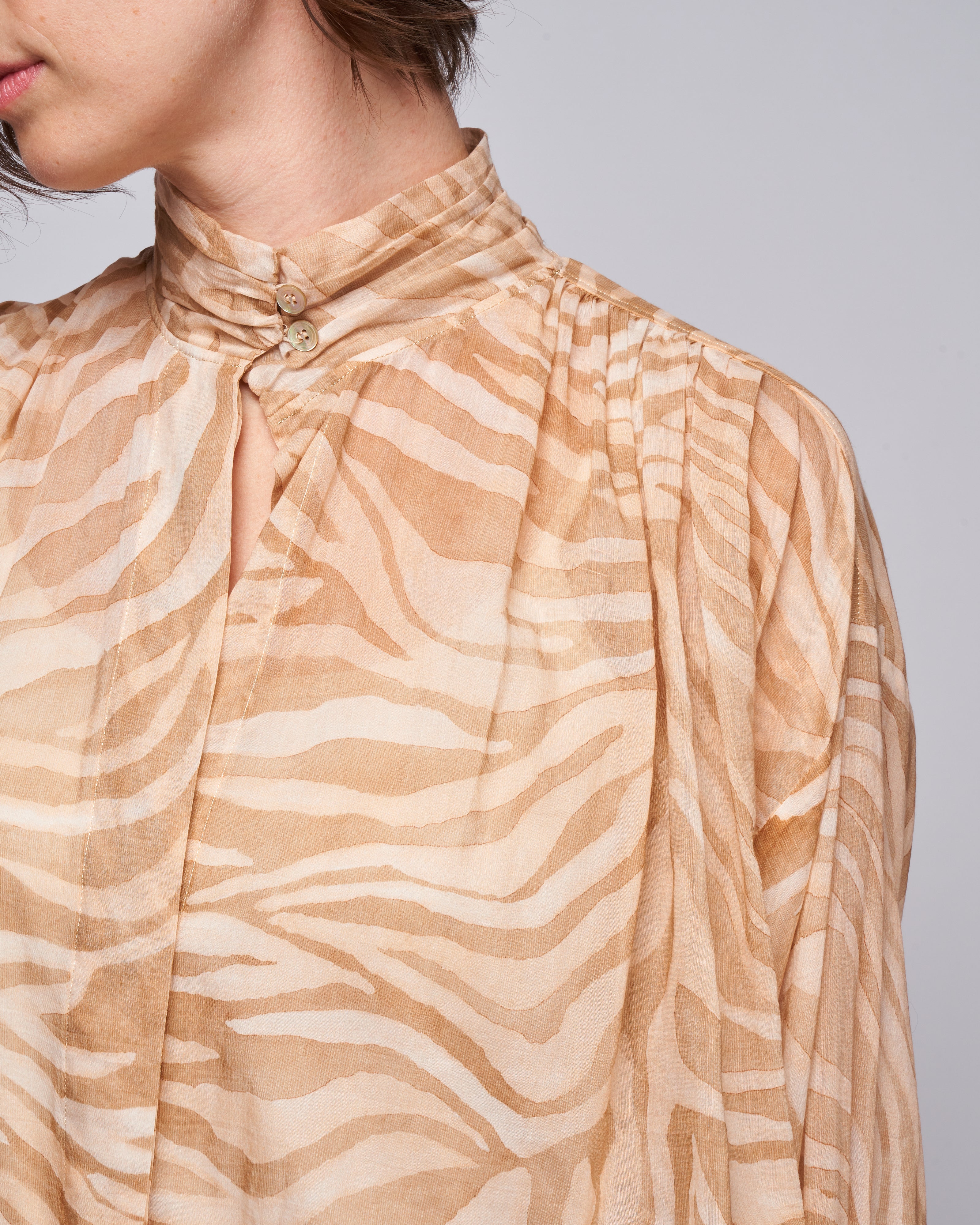 wild roses print voile sash shirt - poudre - Image 5