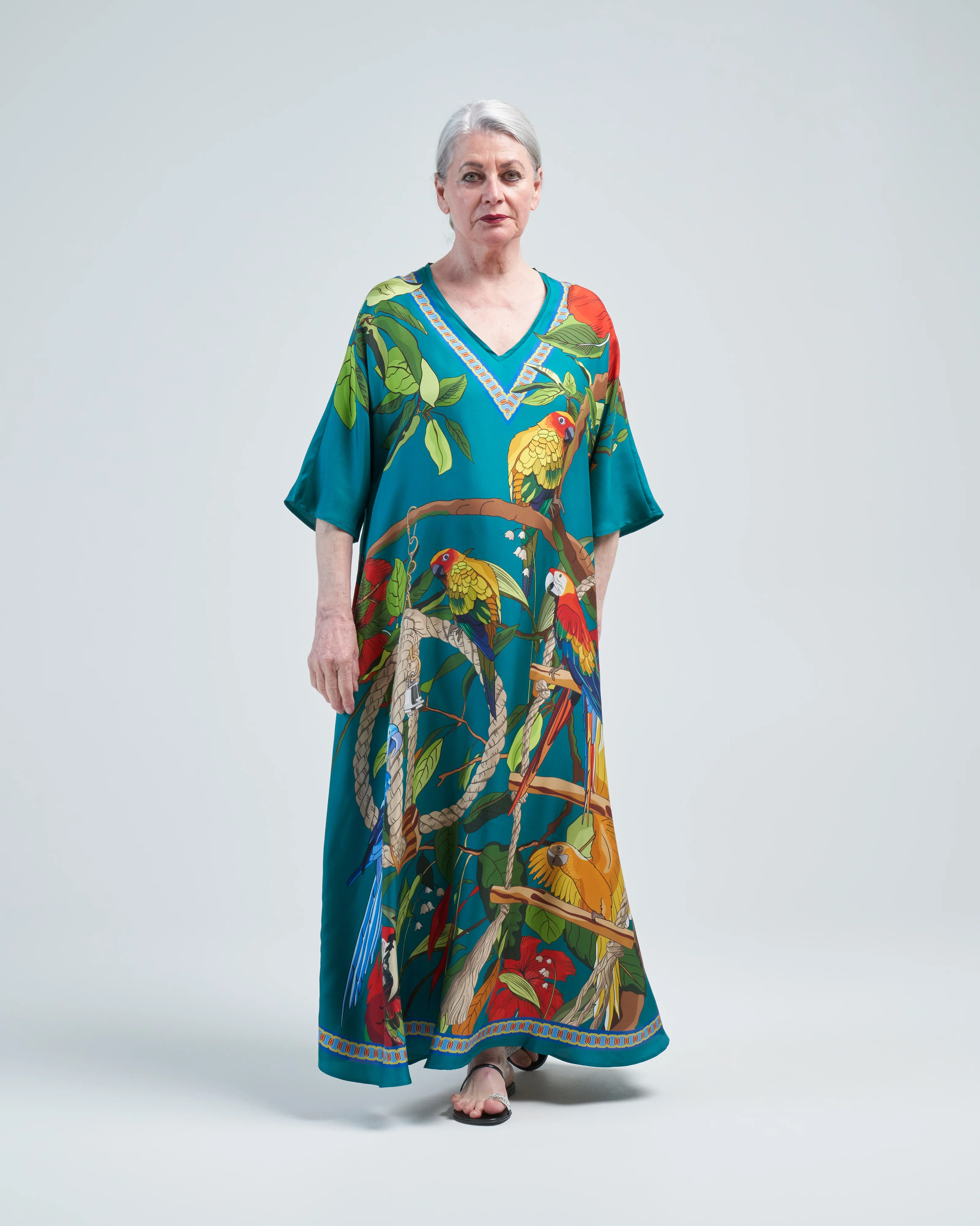 aloe silk kaftan parrots - Image 2