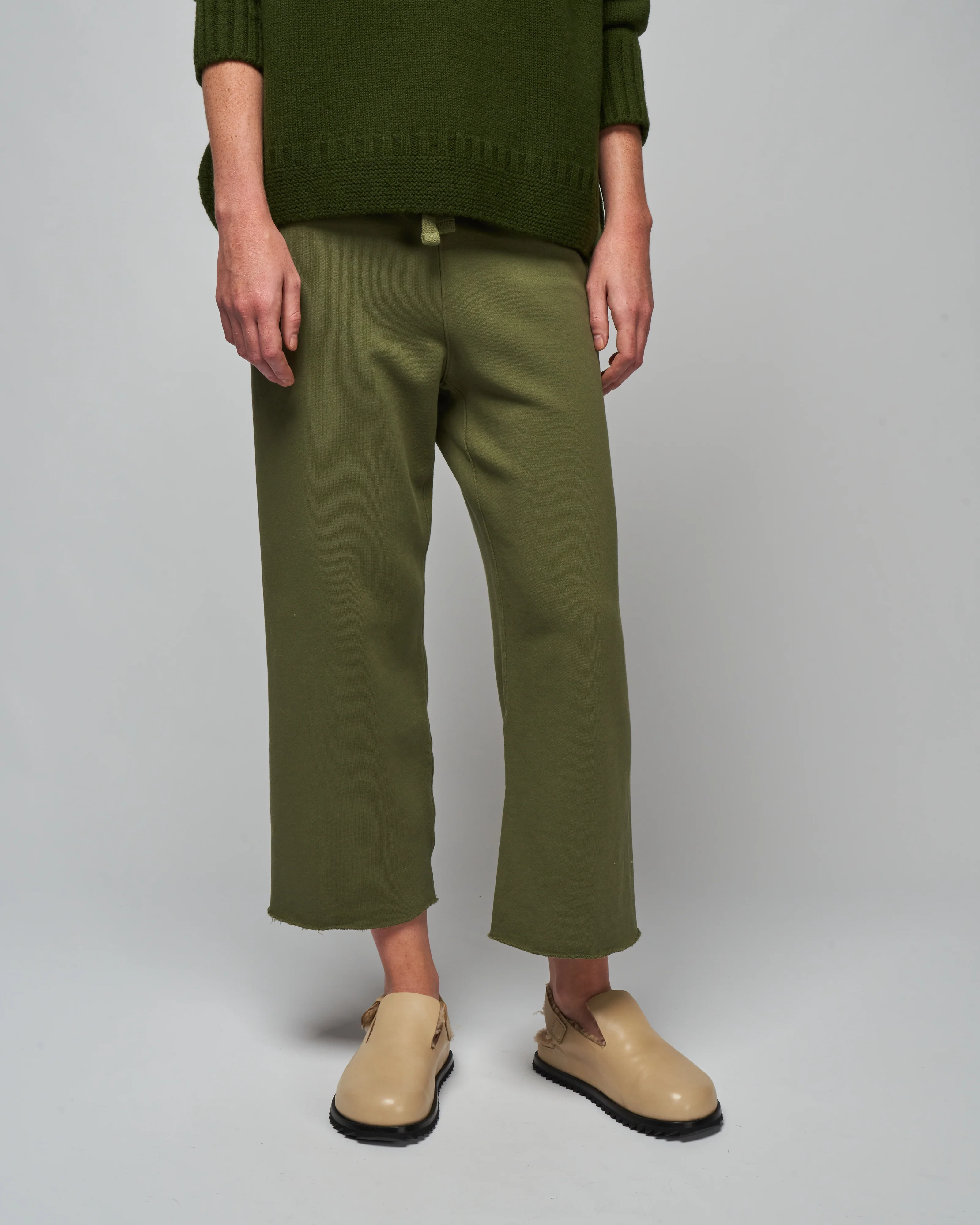the favorite sweatpant - army