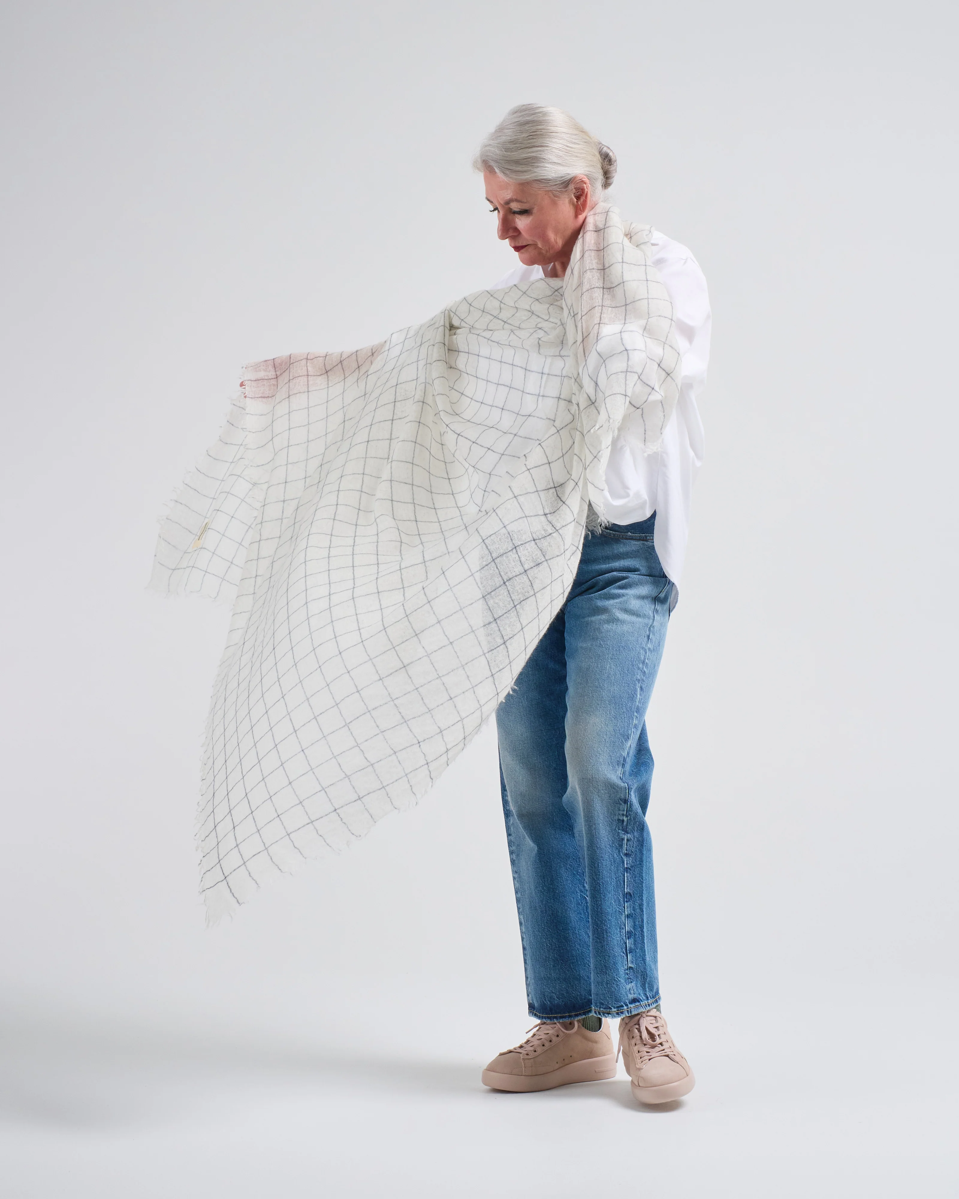 medium woven scarf - Image 5