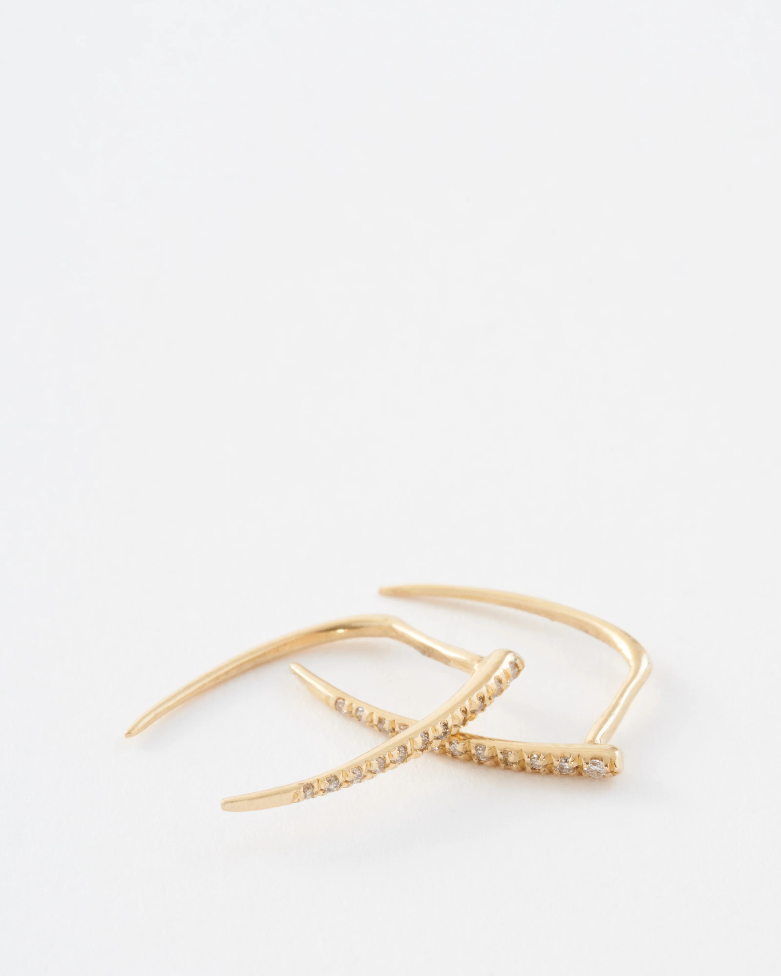 classic infinite tusk earrings with white pavé diamonds - Image 4