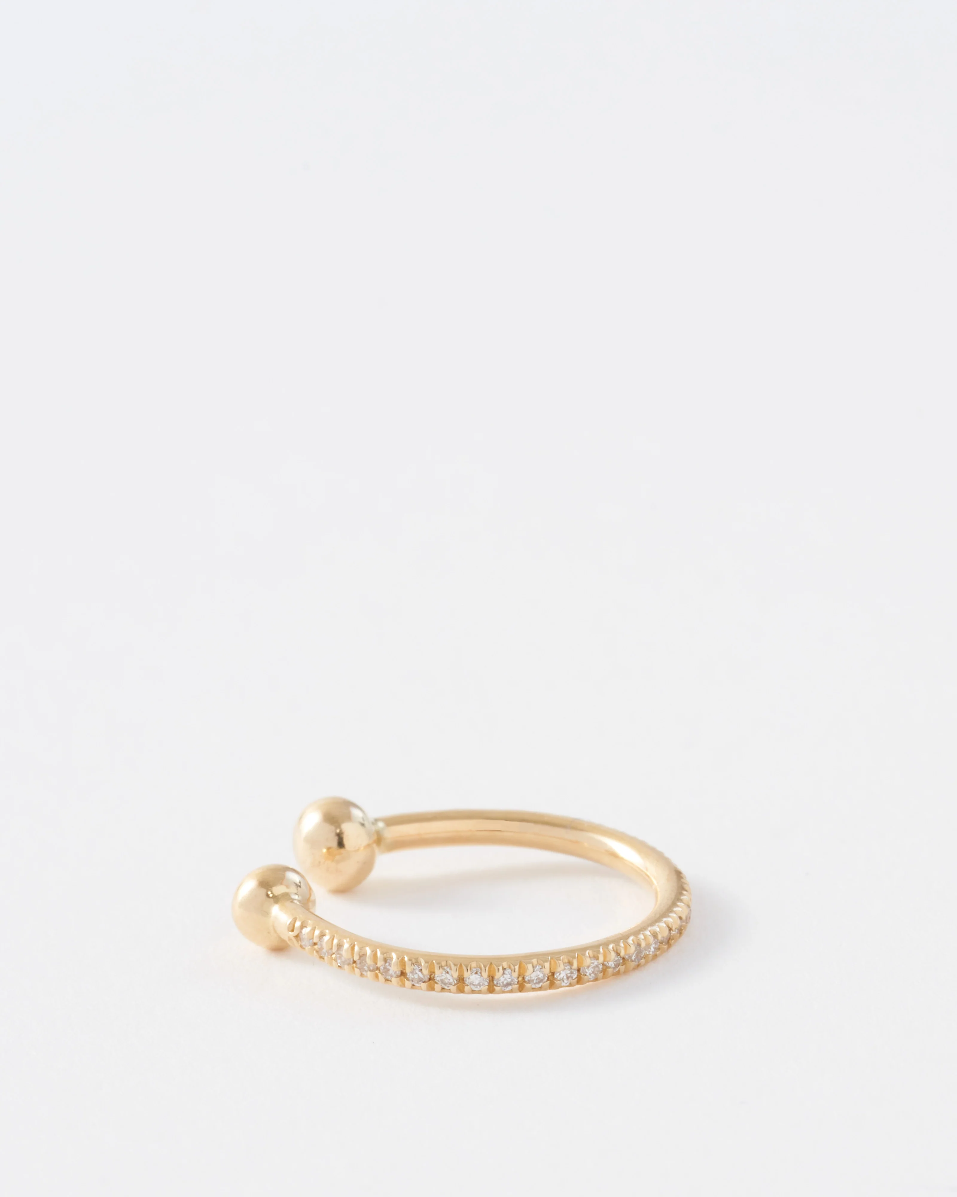 disc ear cuff with white pavé diamonds - Image 2