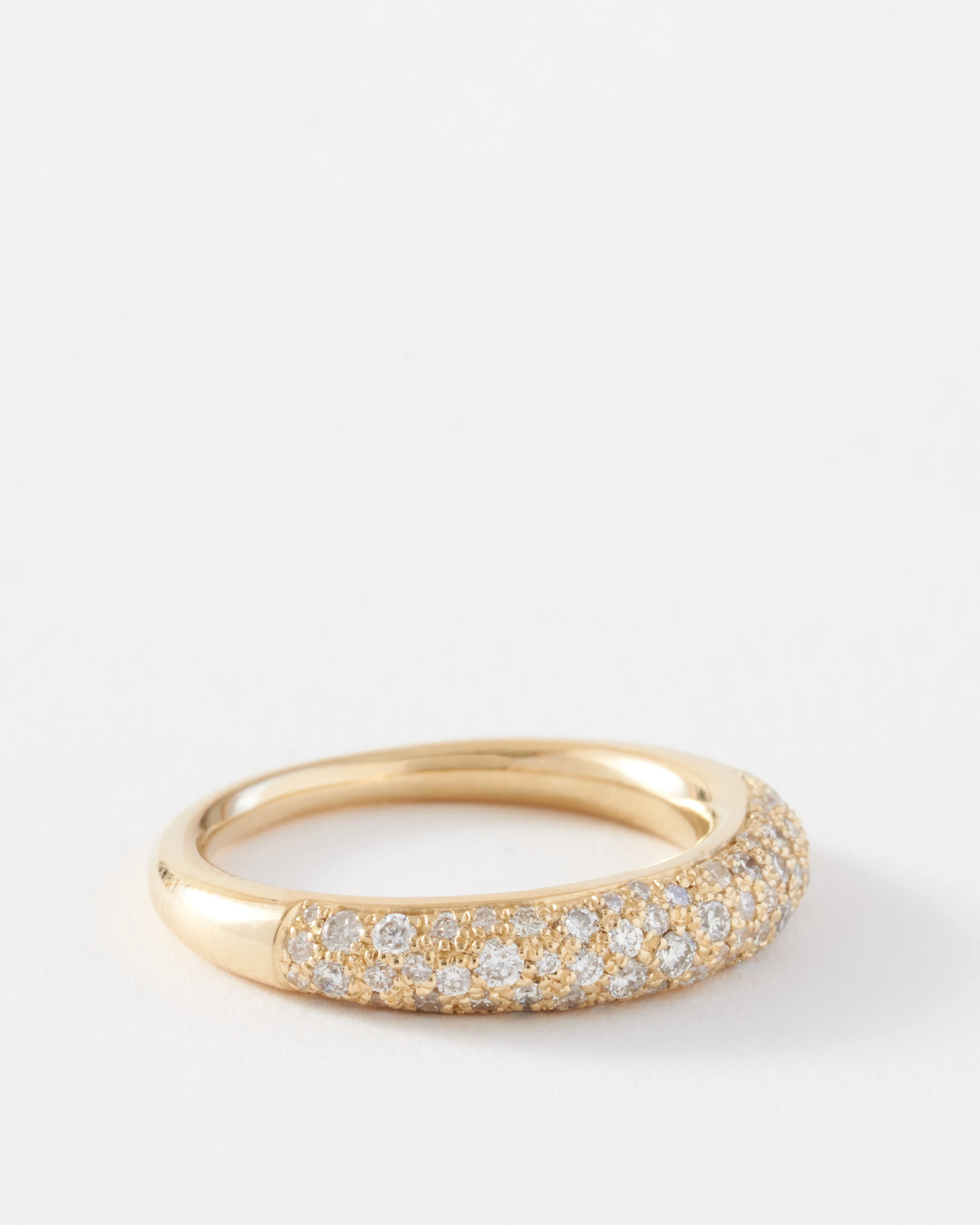 rising tusk ring with various sizes diamonds