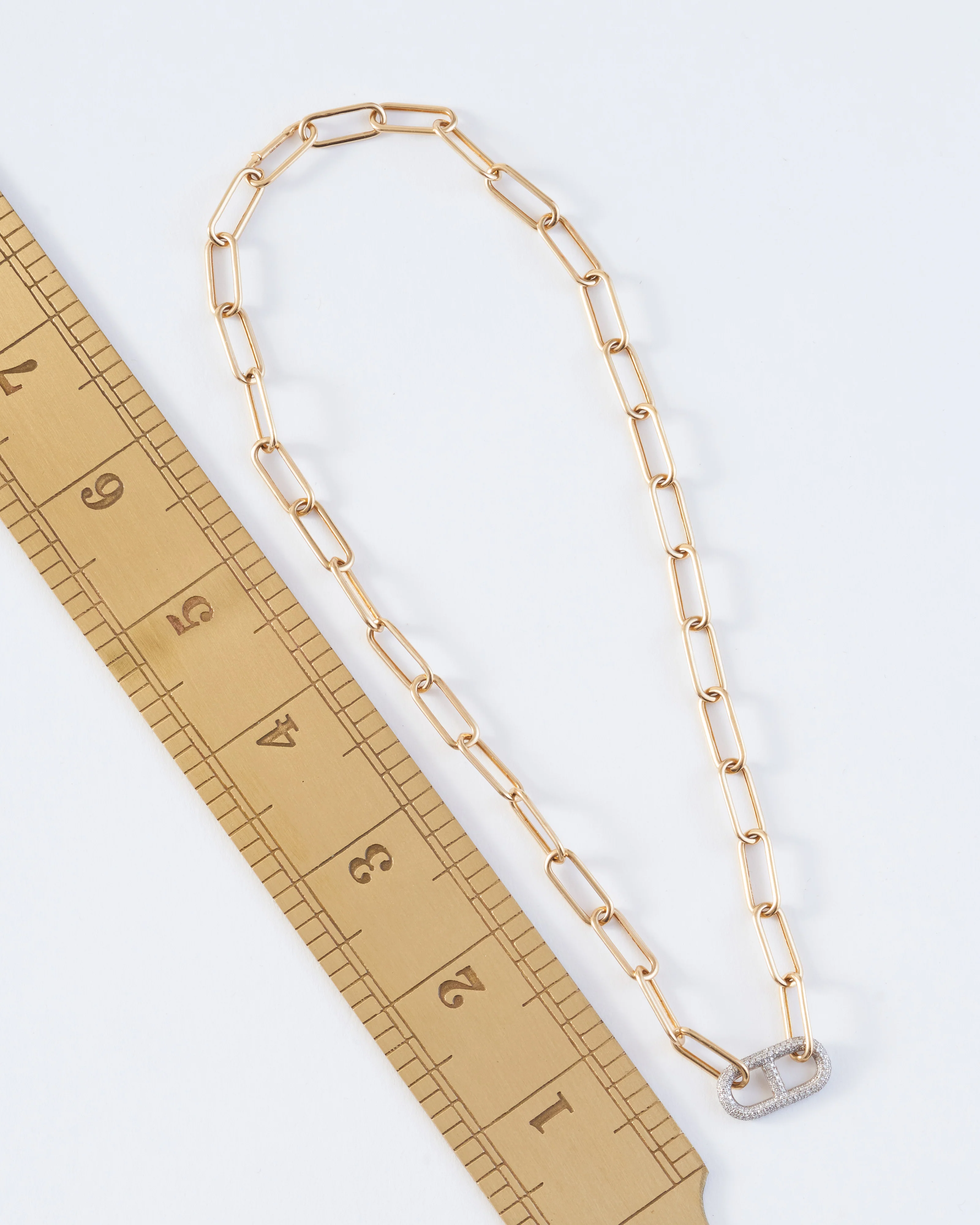 stirrup link necklace with white pavé diamonds - Image 5
