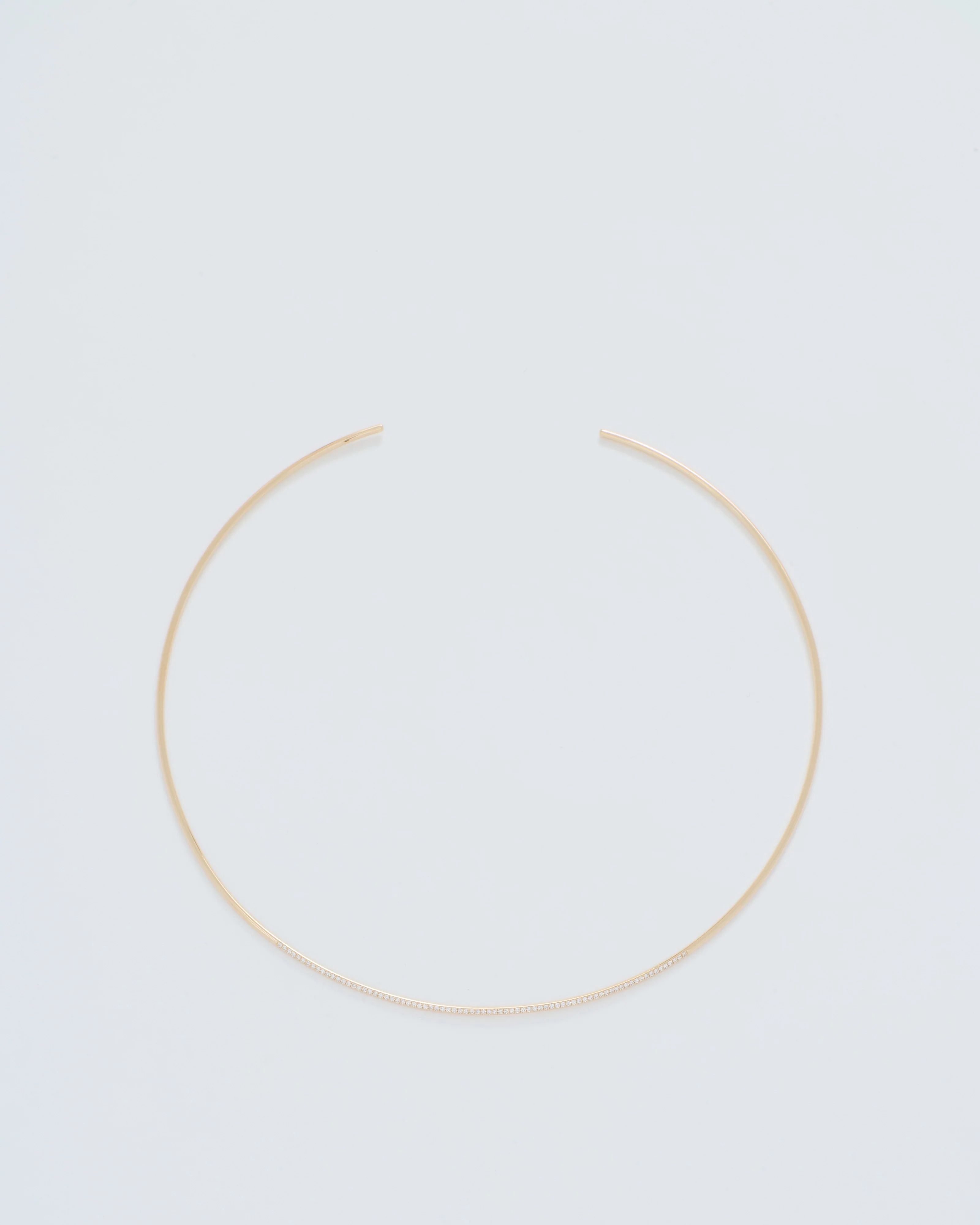 subtle choker with white pavé diamonds - Image 5
