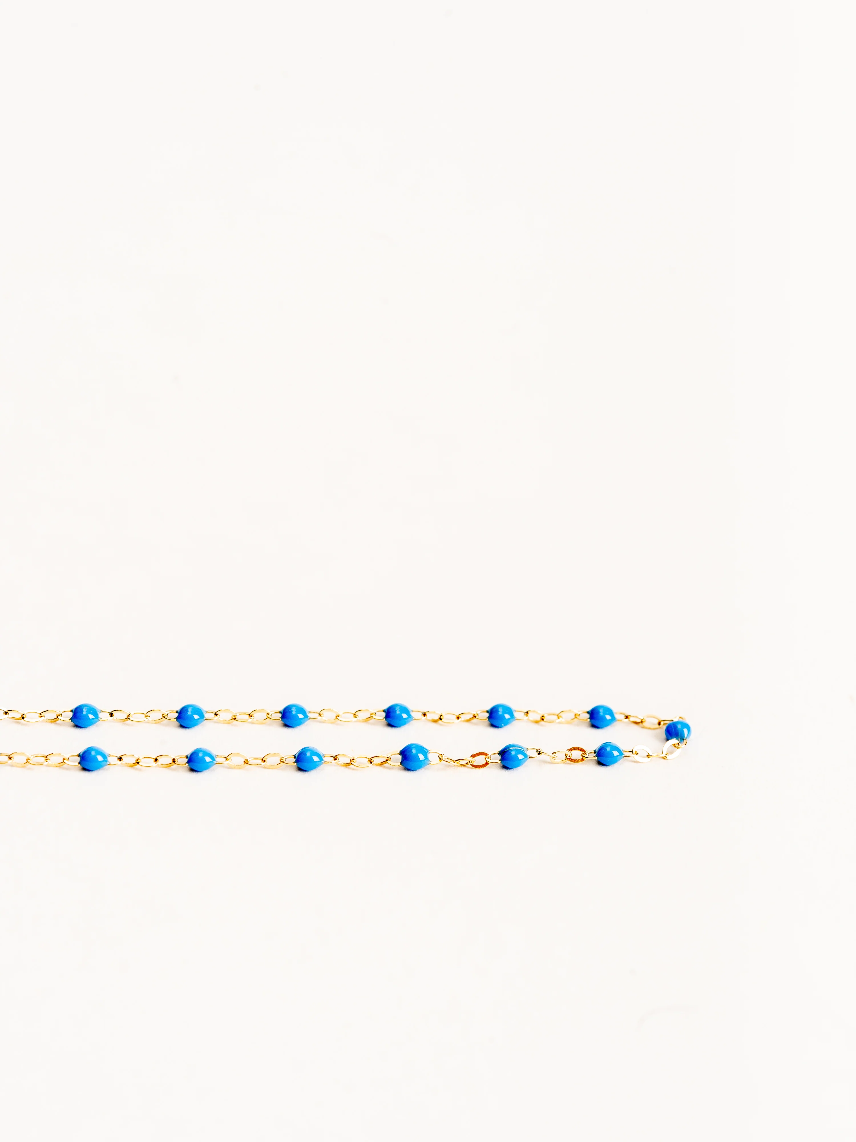 blue bead necklace- yellow gold - Image 2