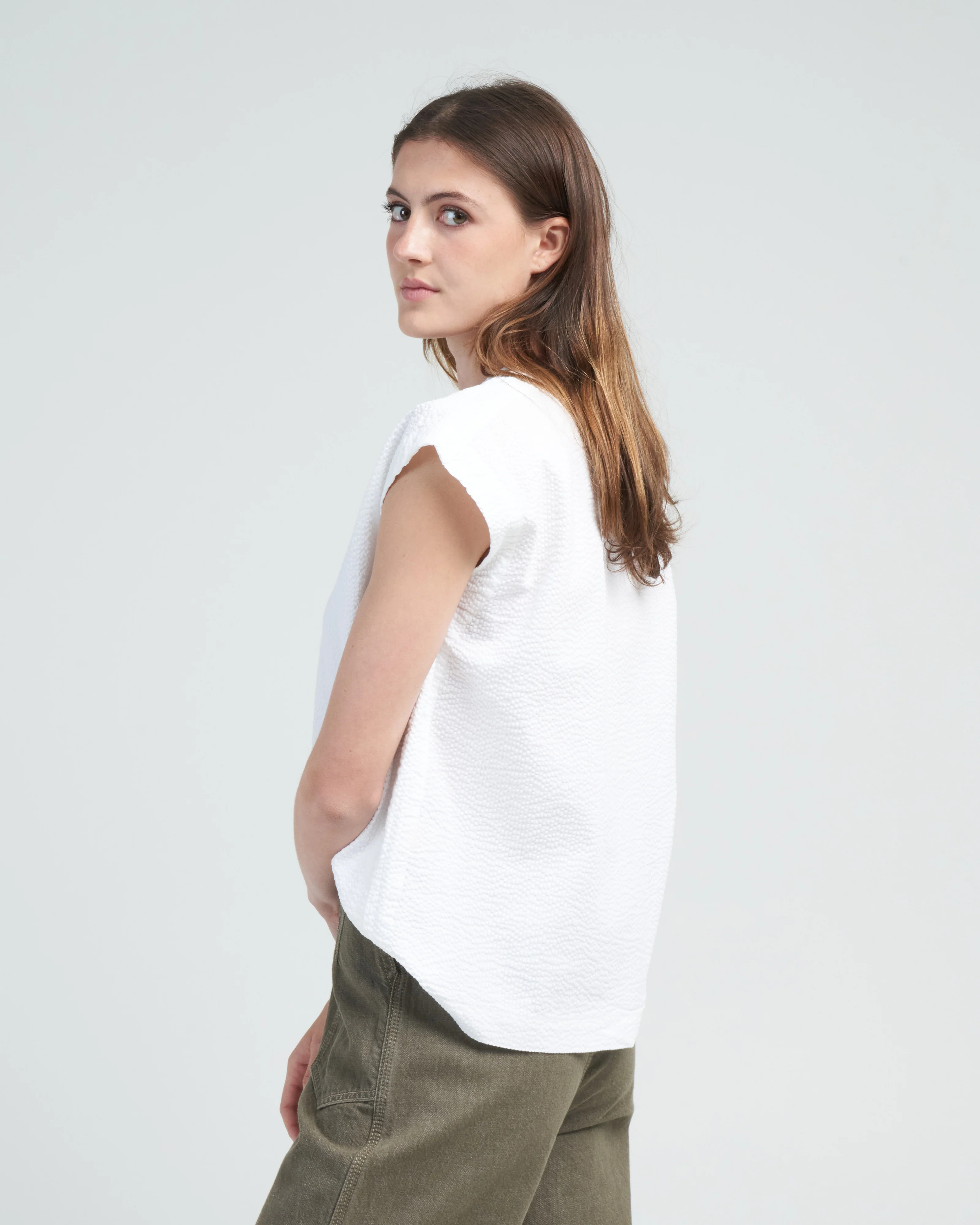 gardener sleeveless top - white seersucker - Image 3