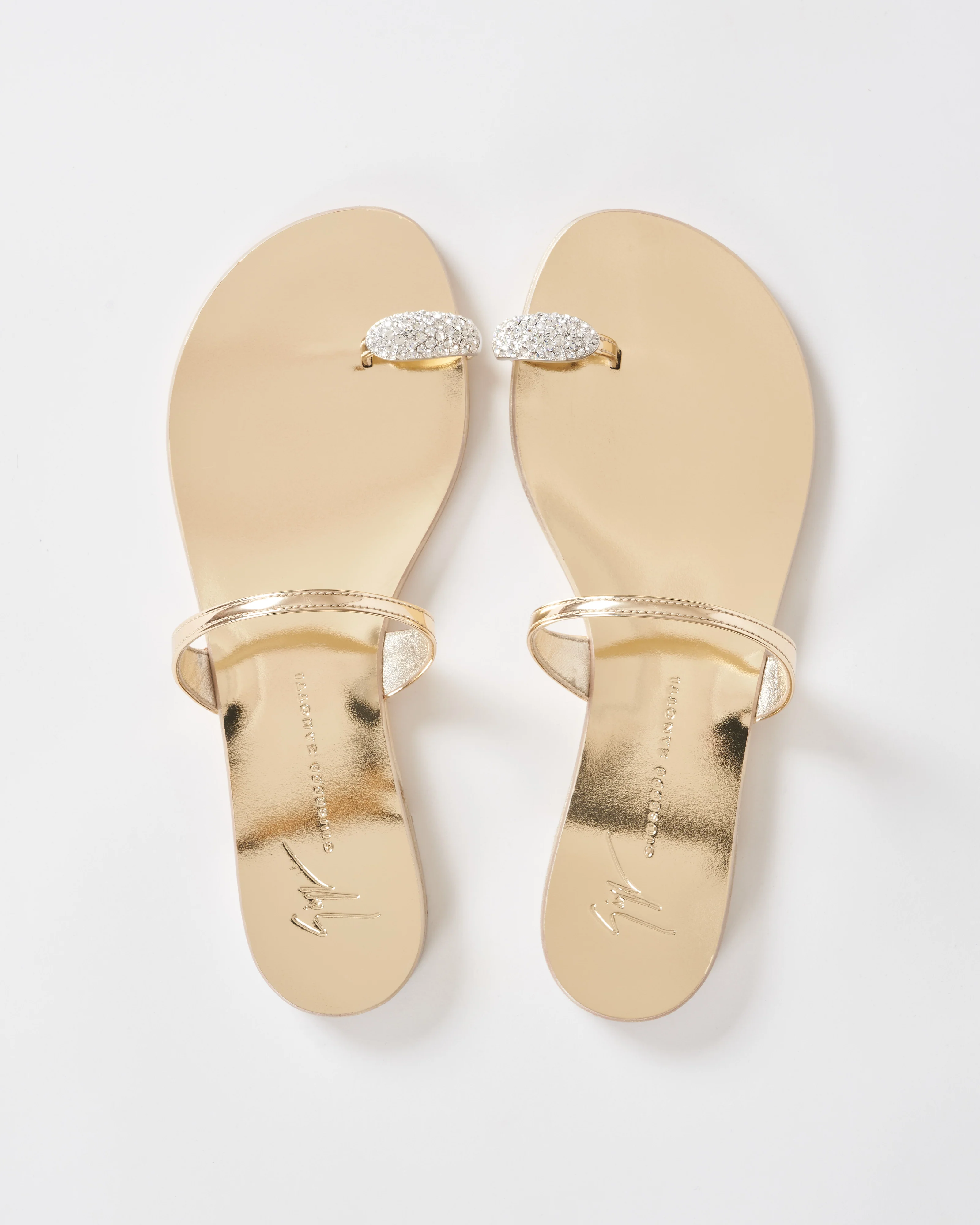 flat sandal with toe ring - Image 5