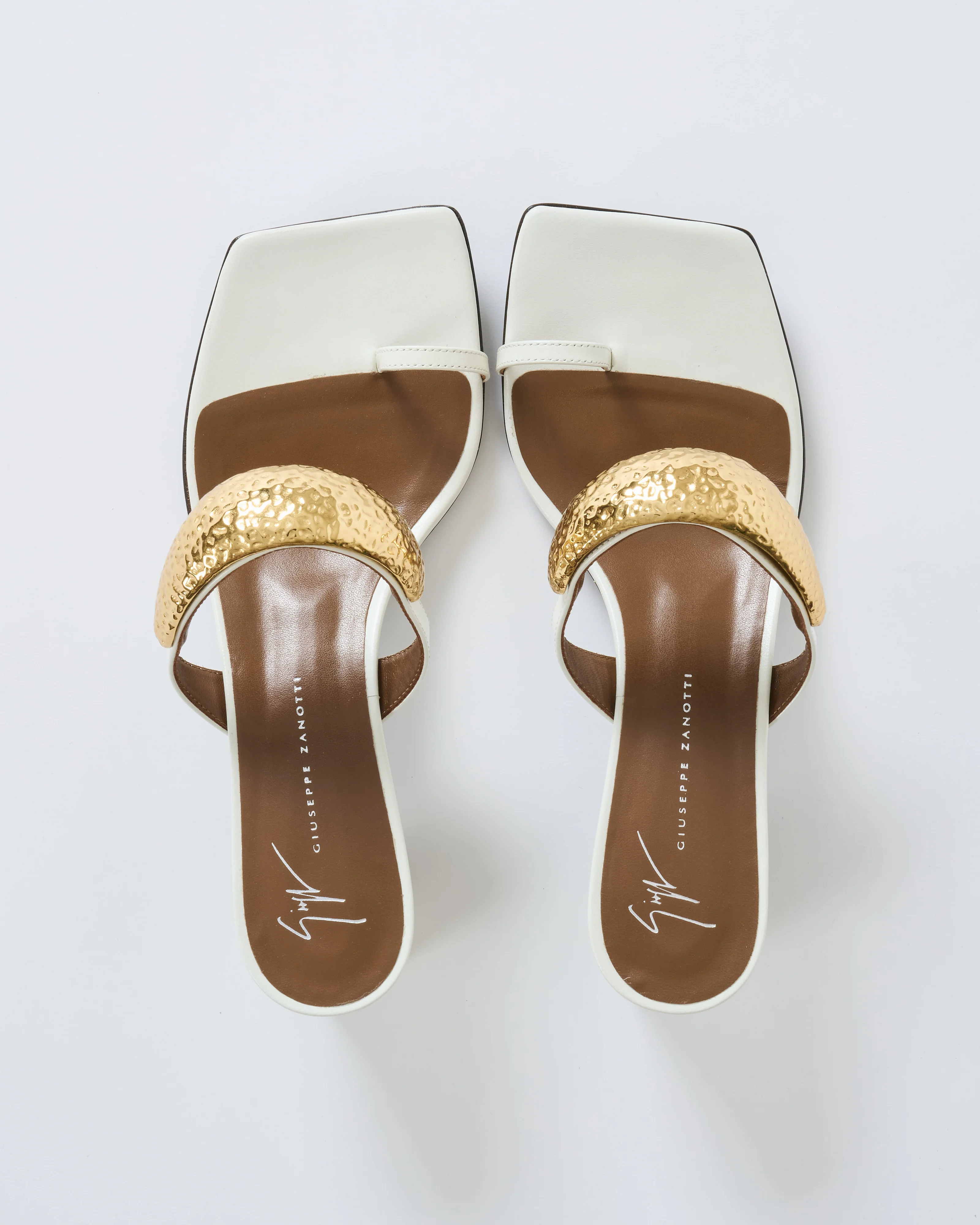 heel sandal w/ toe ring - Image 4