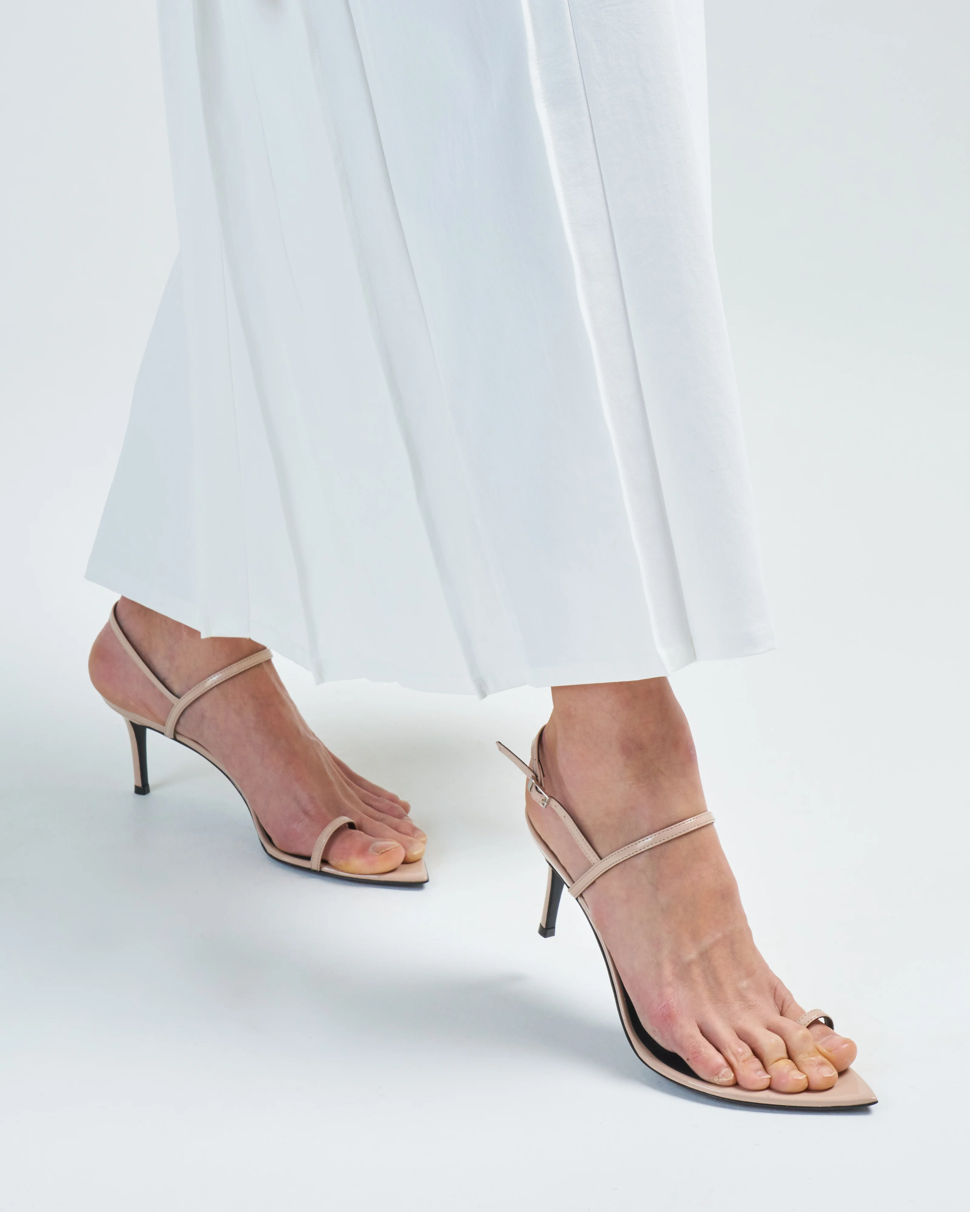 heeled sandal with pointed toe ring - Image 5