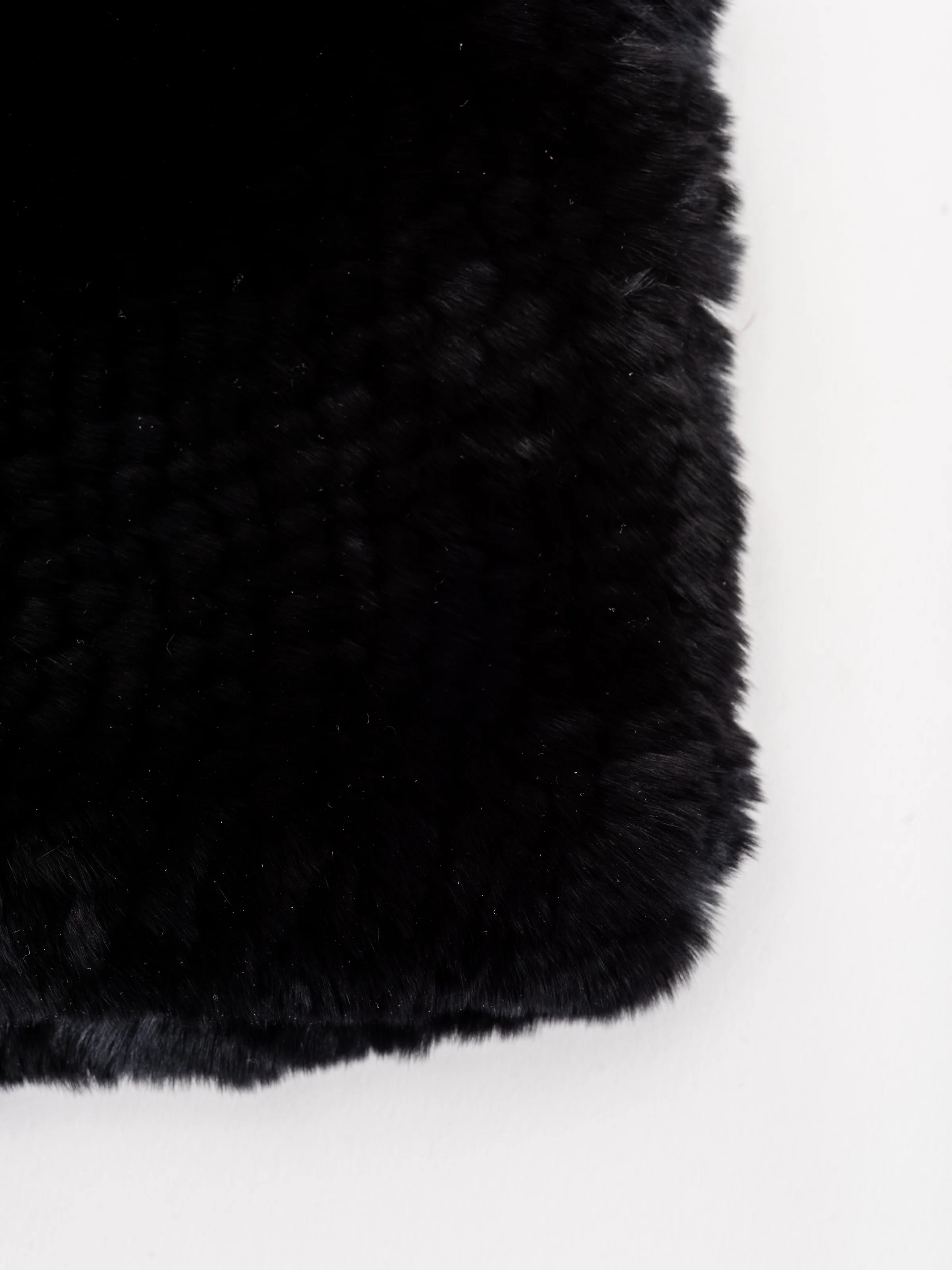 fur funnel - jet black - Image 2