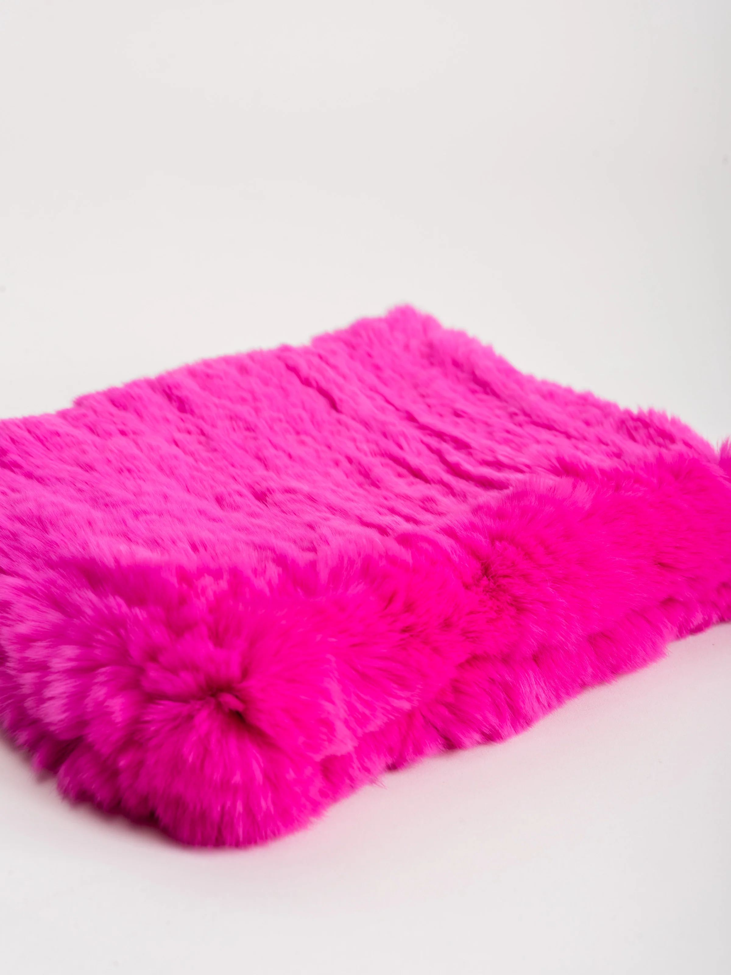 fur funnel - knockout pink - Image 3