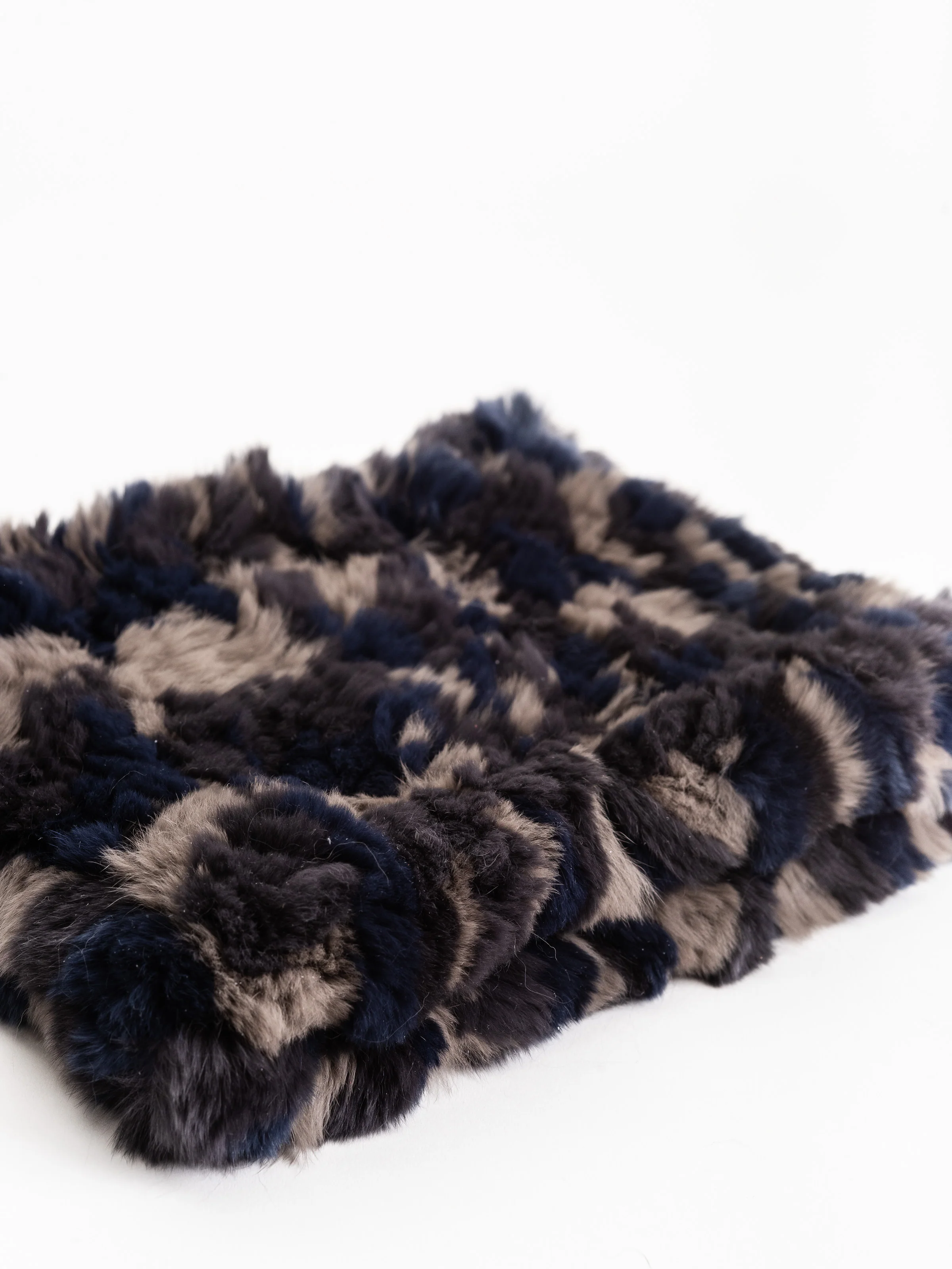fur funnel - taupe camo - Image 3