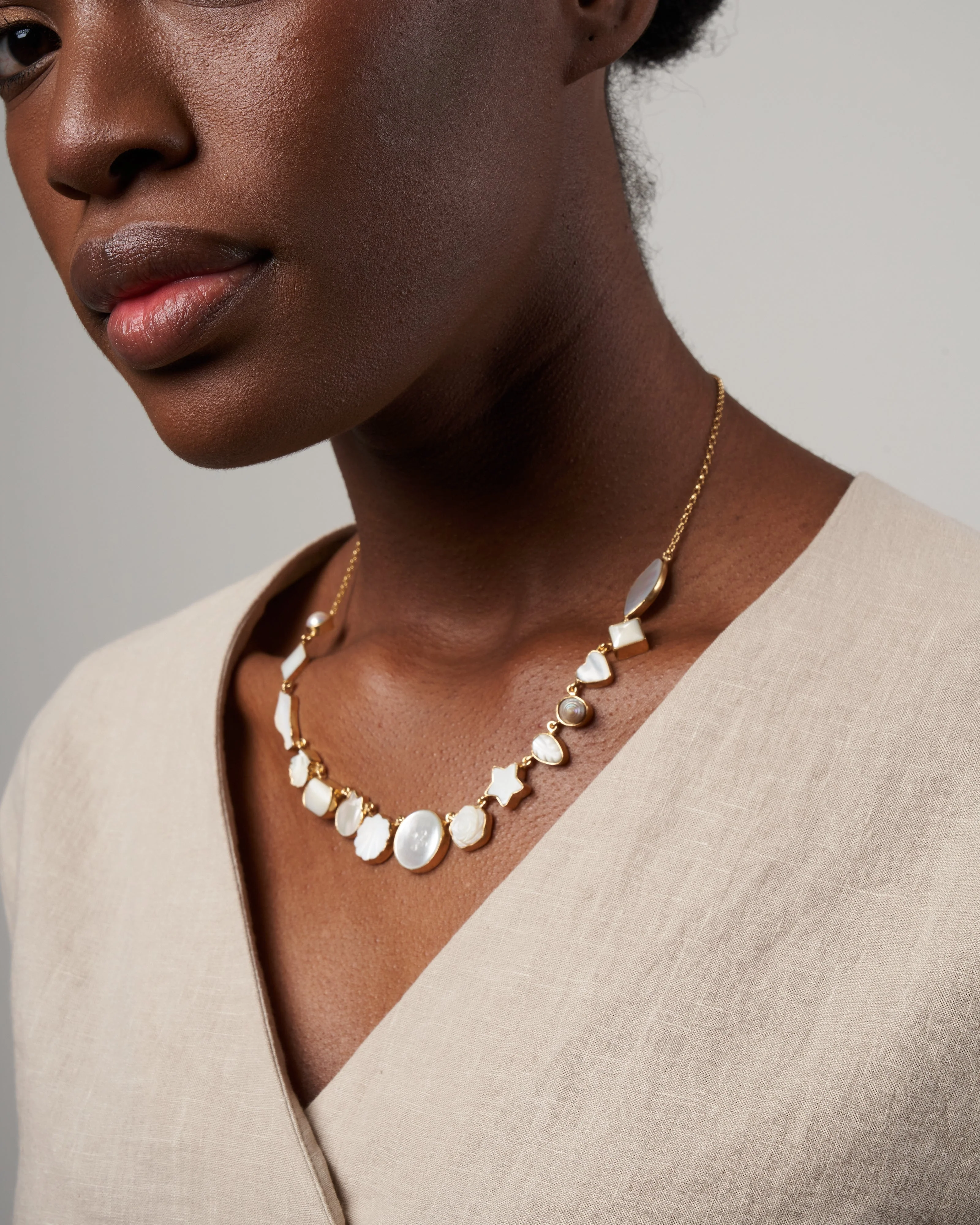 pearl and shell necklace - white - Image 2