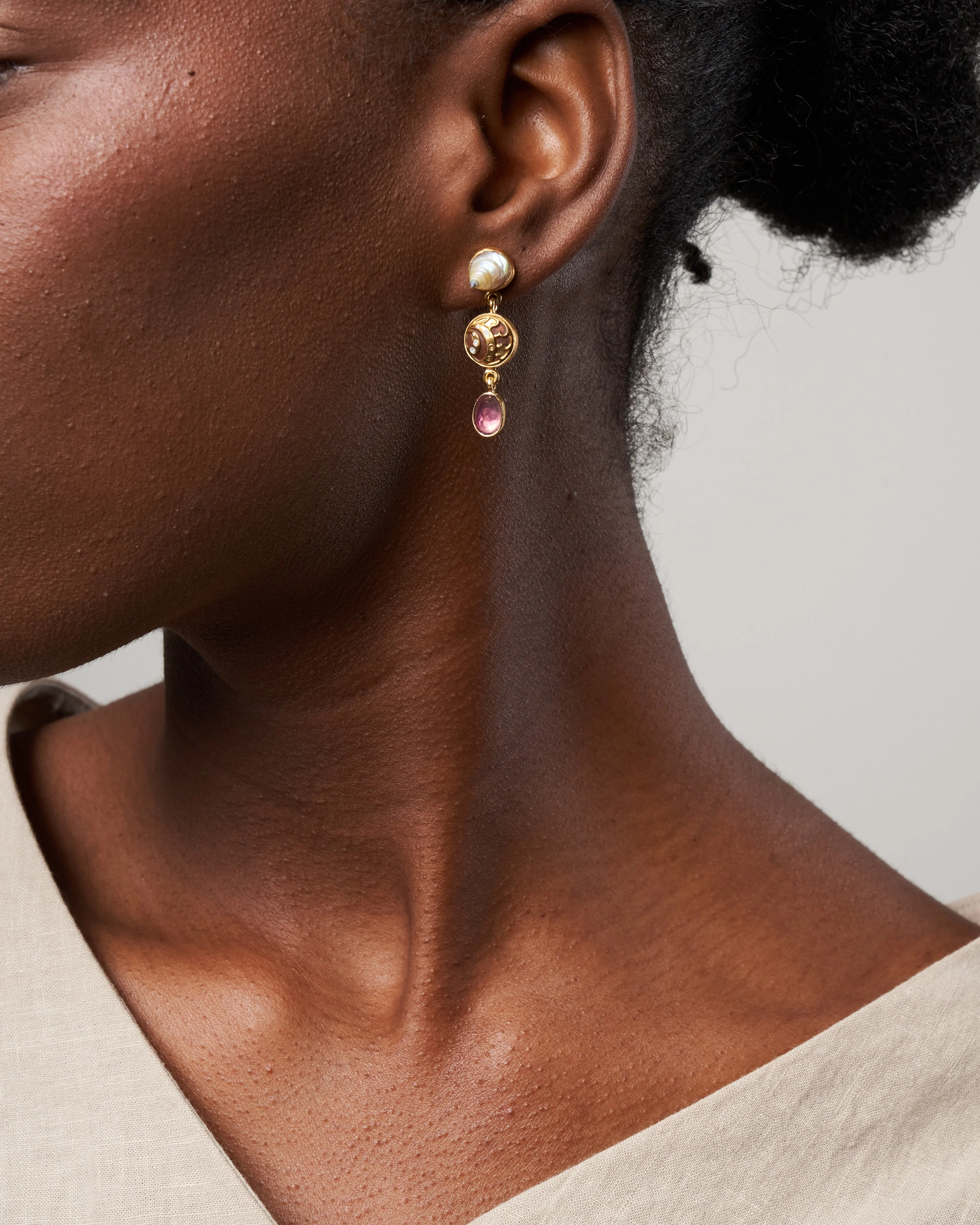 three charm moving drop earrings - assorted - Image 2