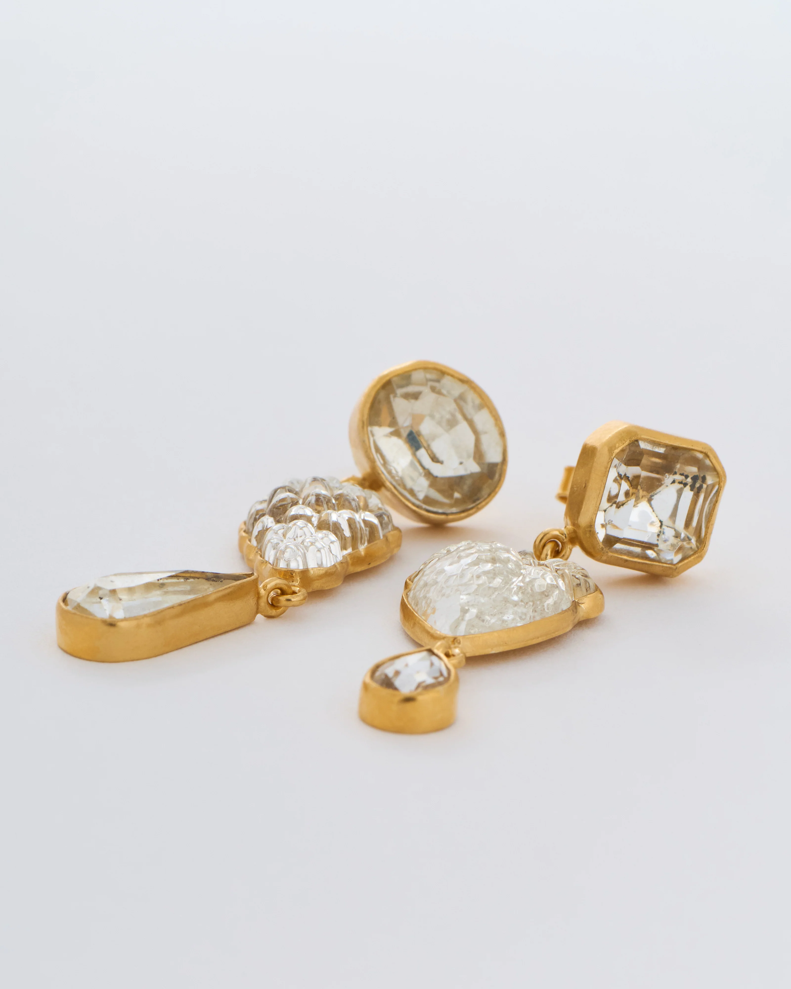 three charm vintage crystal earrings - Image 3