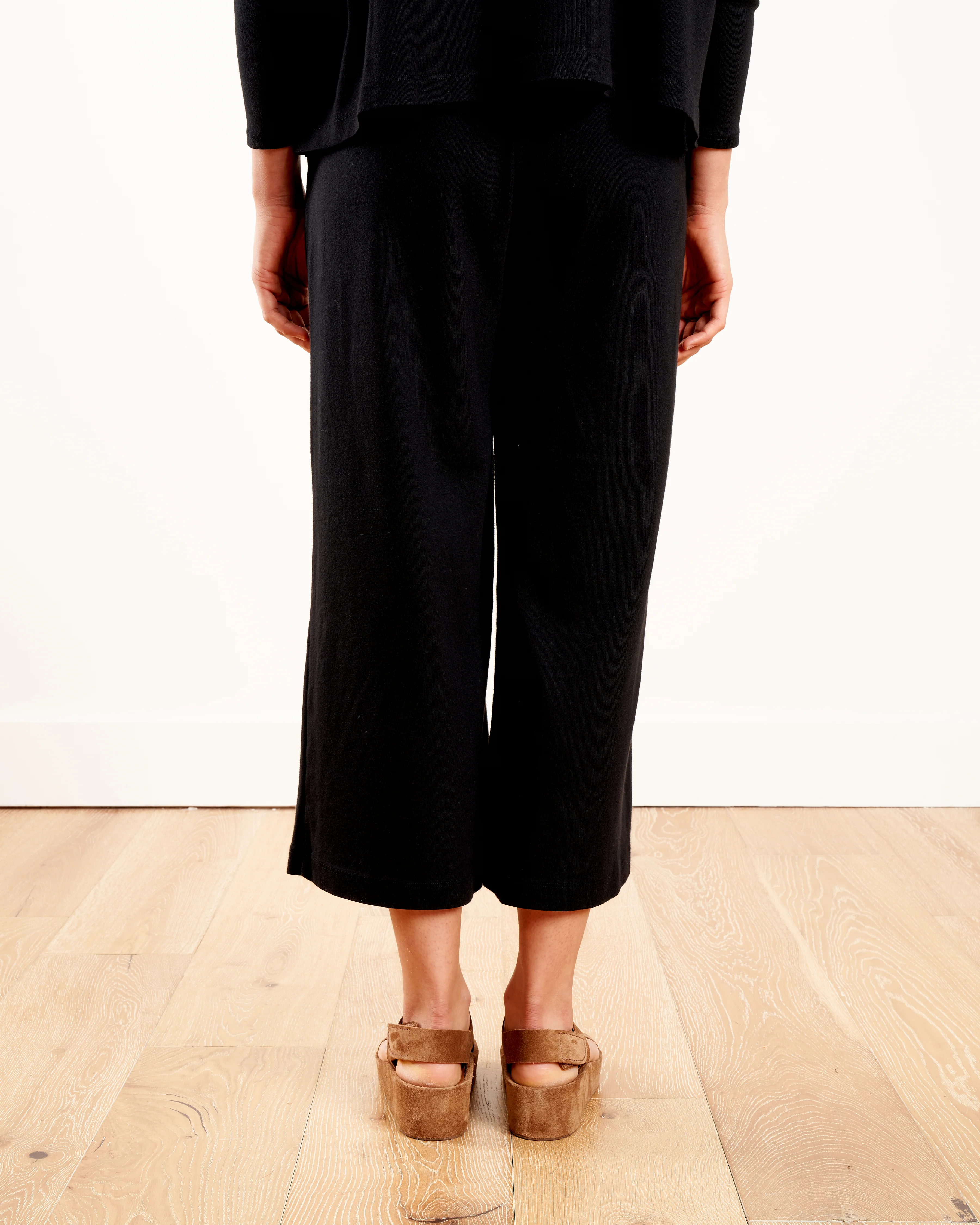 cropped full pant w/pockets - black - Image 6