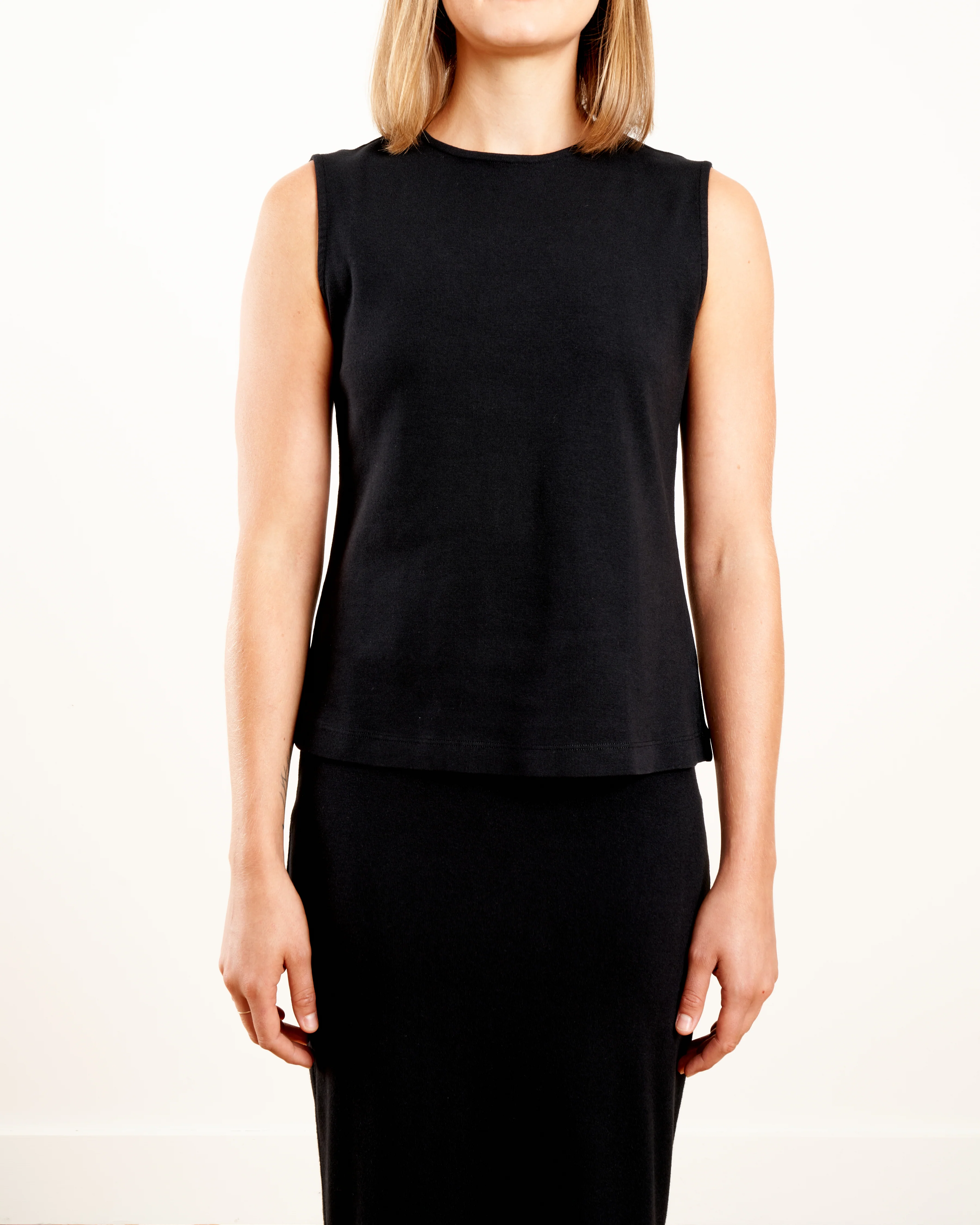 sleeveless top - black - Image 3