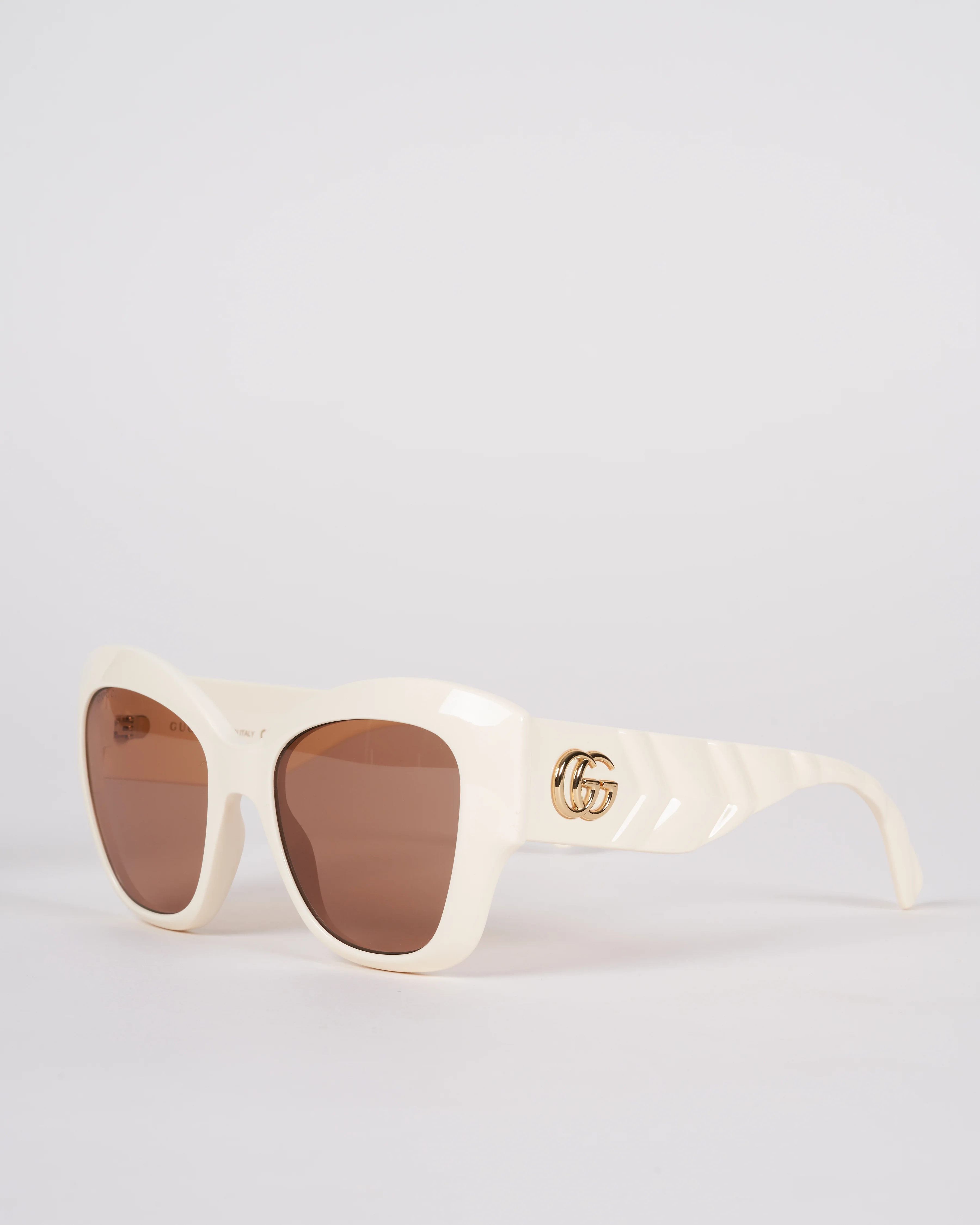 gg0808s-002 sunglasses - Image 2