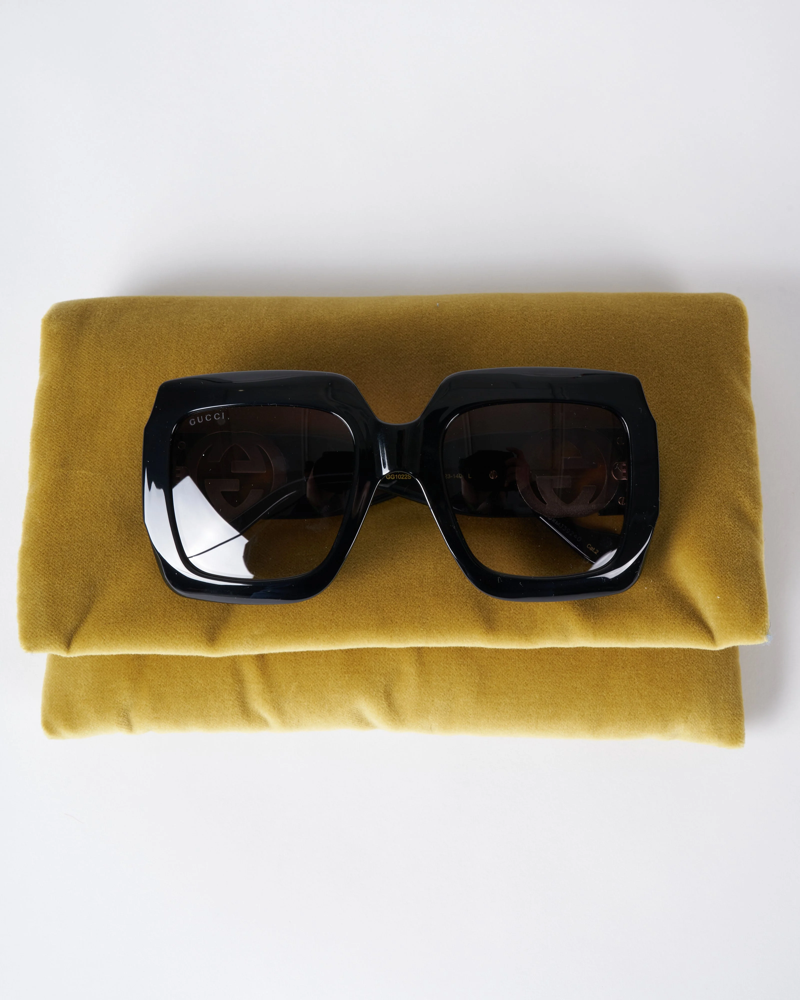 gg1022s- 006 - black - black - grey - Image 4