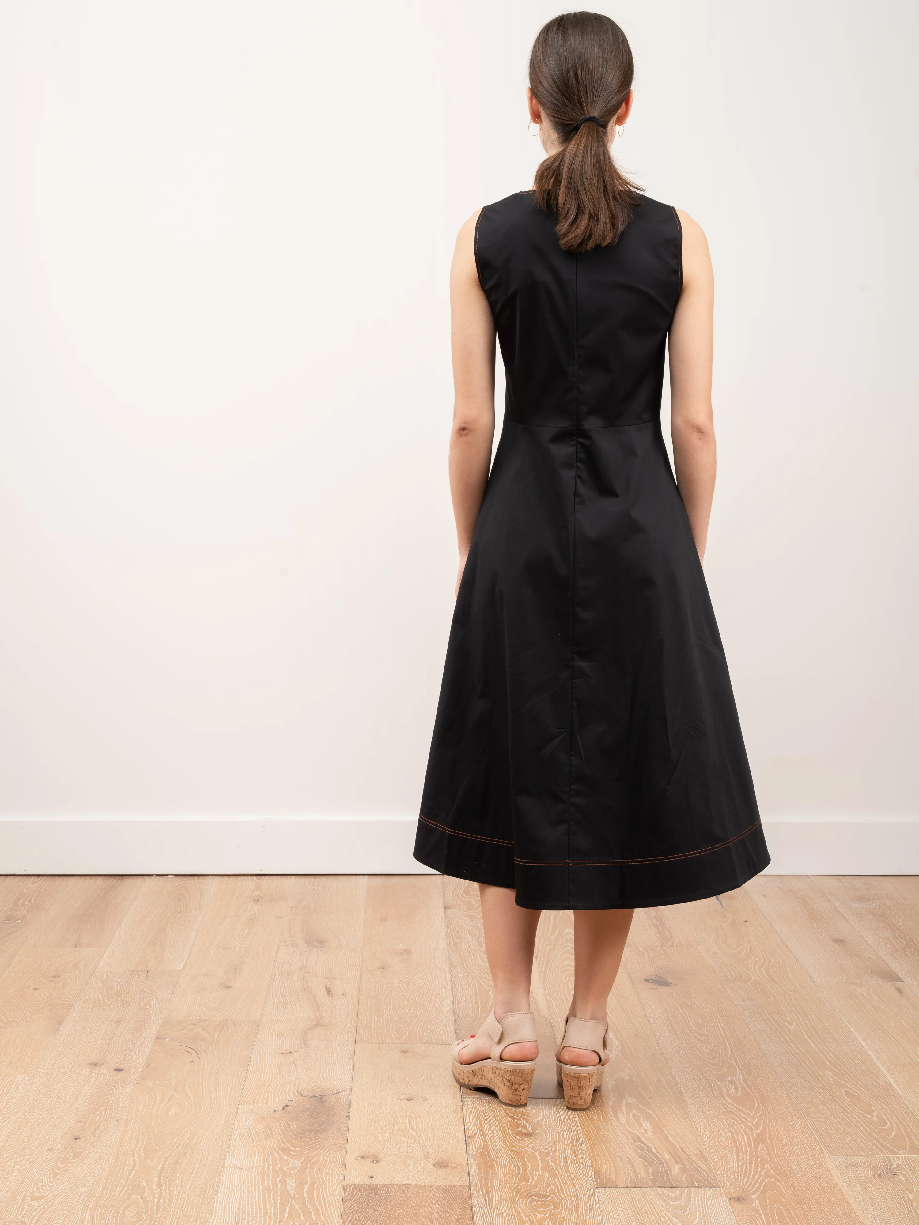 topstitch sleeveless dress - black - Image 3