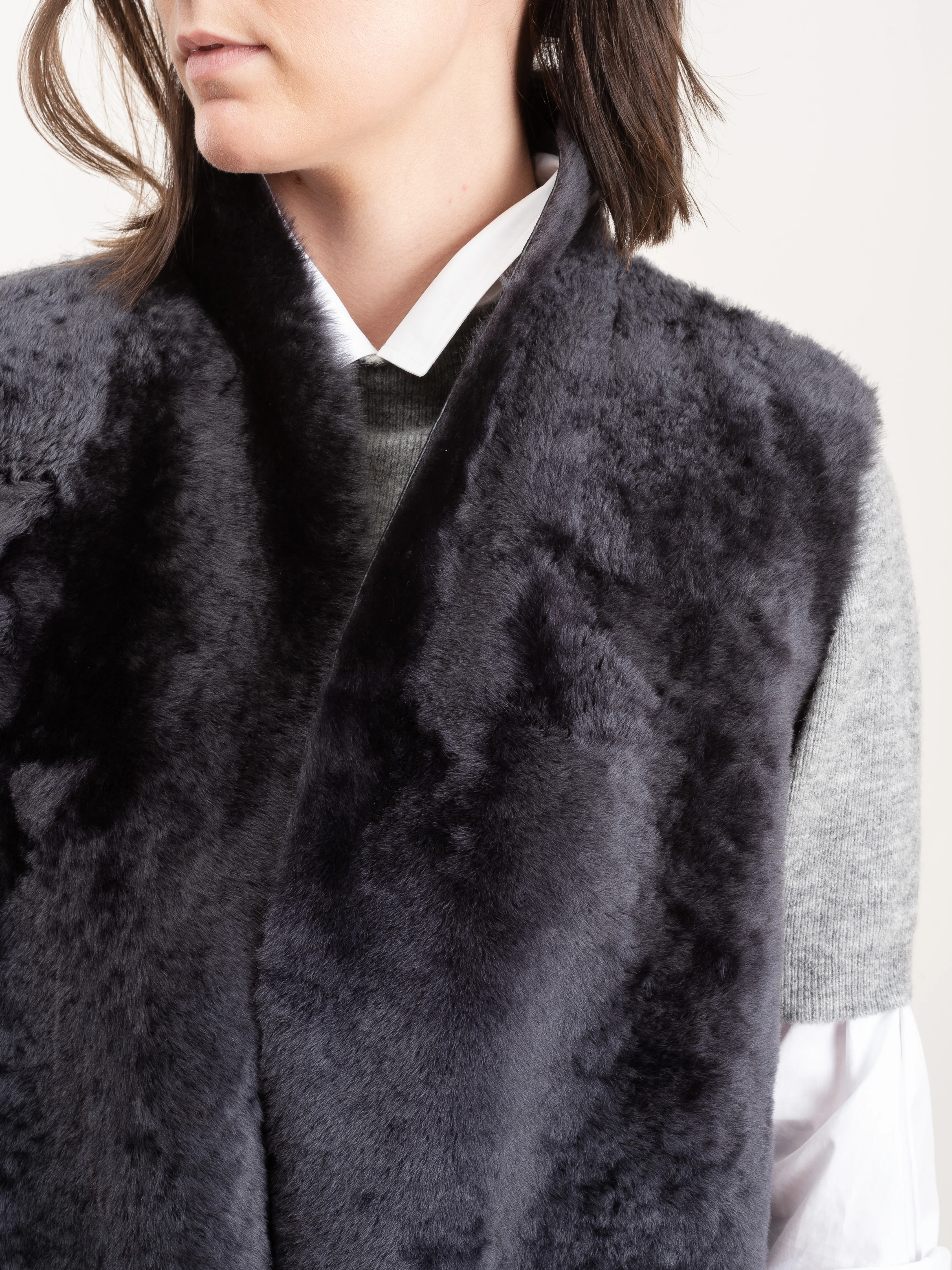 back knit and shearling crombie gilet - graphite - Image 5