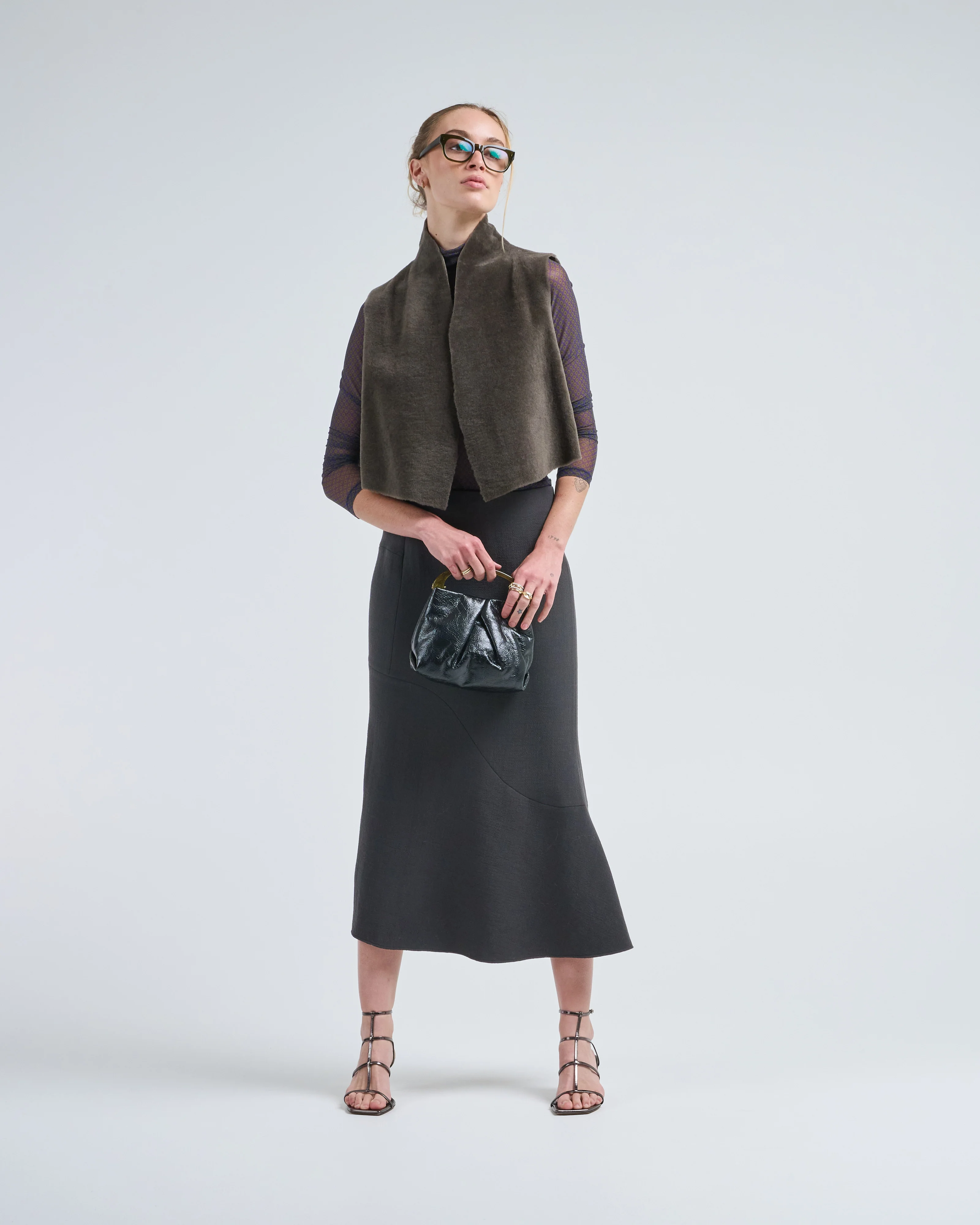 cropped natural edge shearling gilet - Image 6
