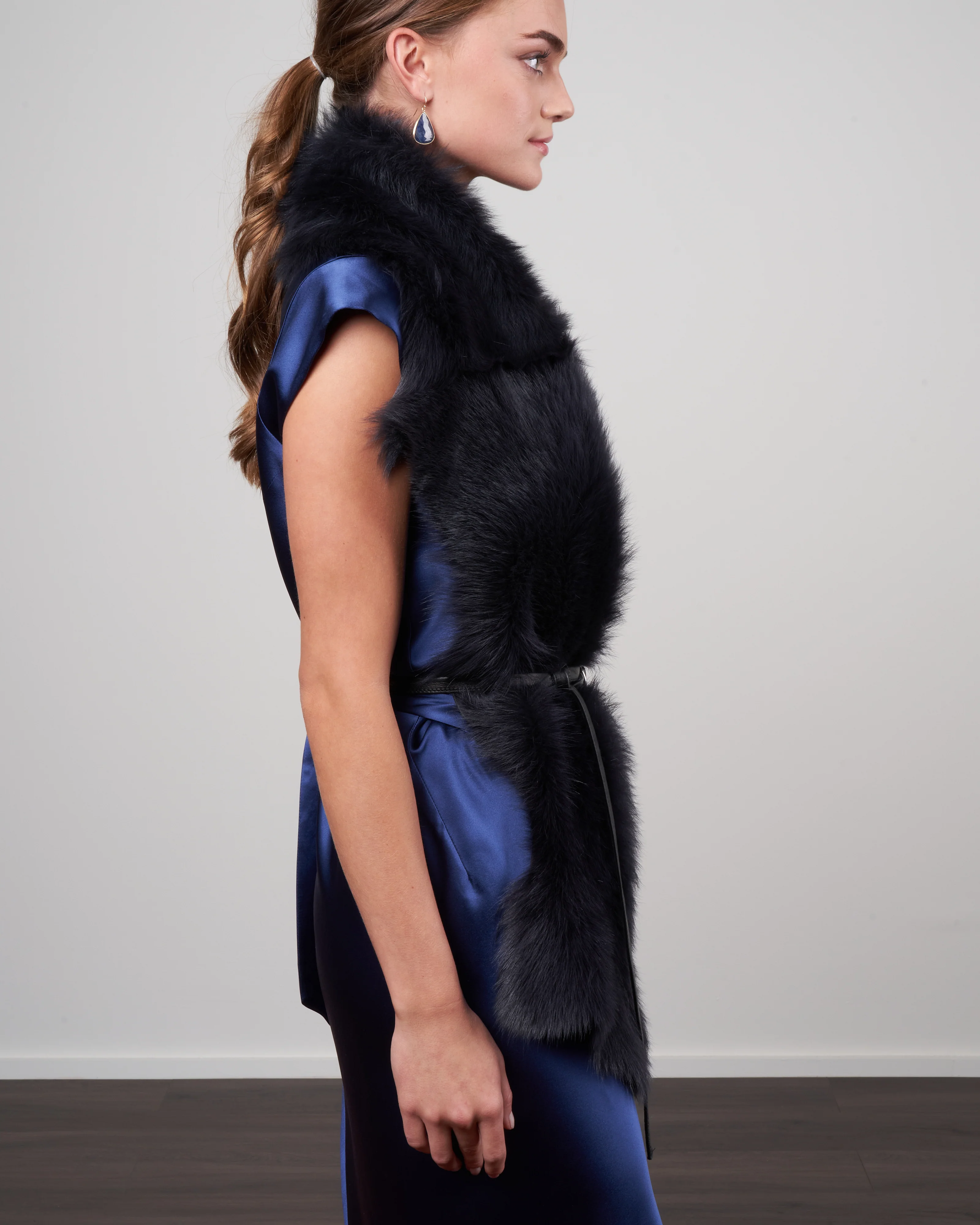 long shearling scarf with detachable belt - black - Image 7