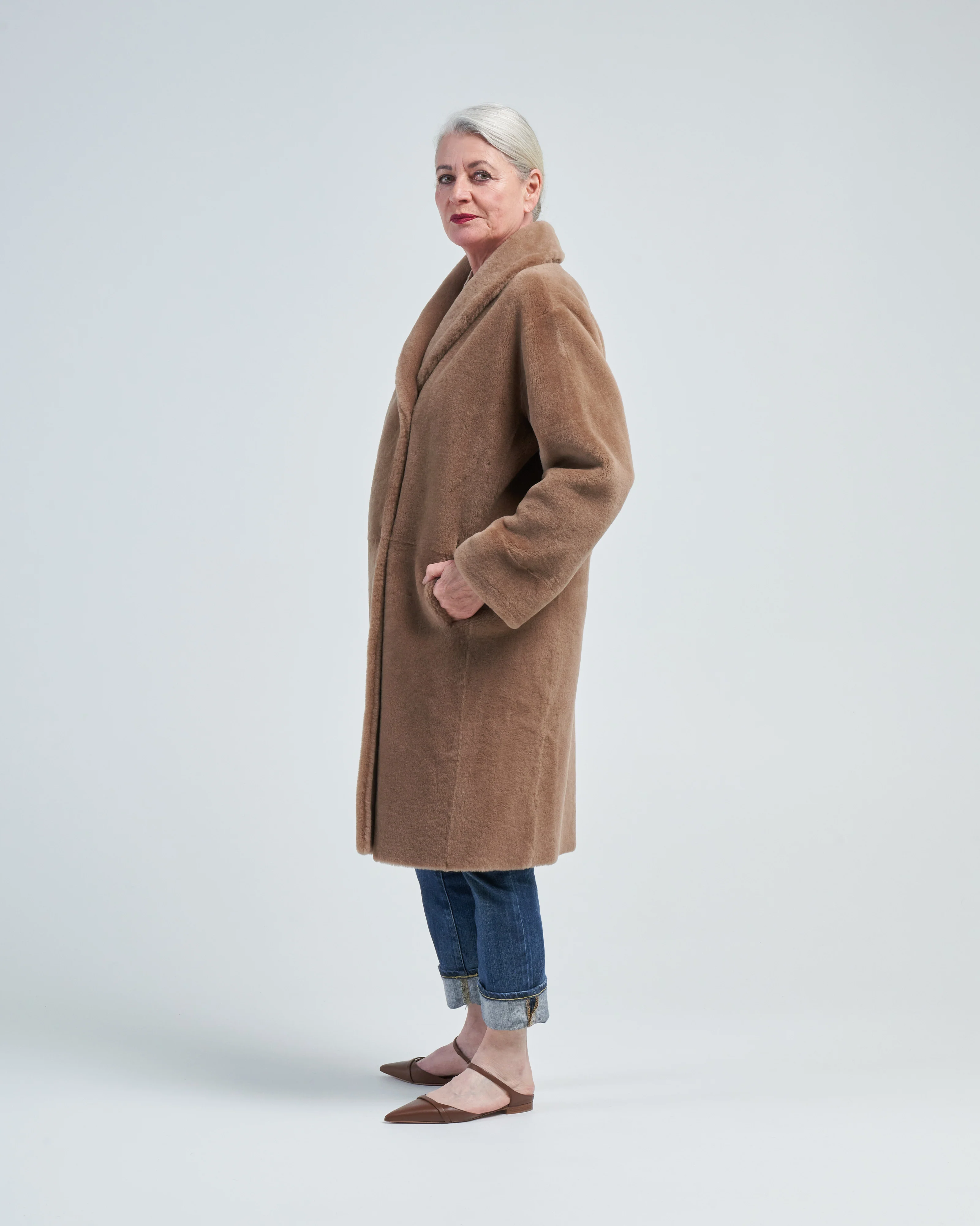 merino neat shawl midi - Image 3