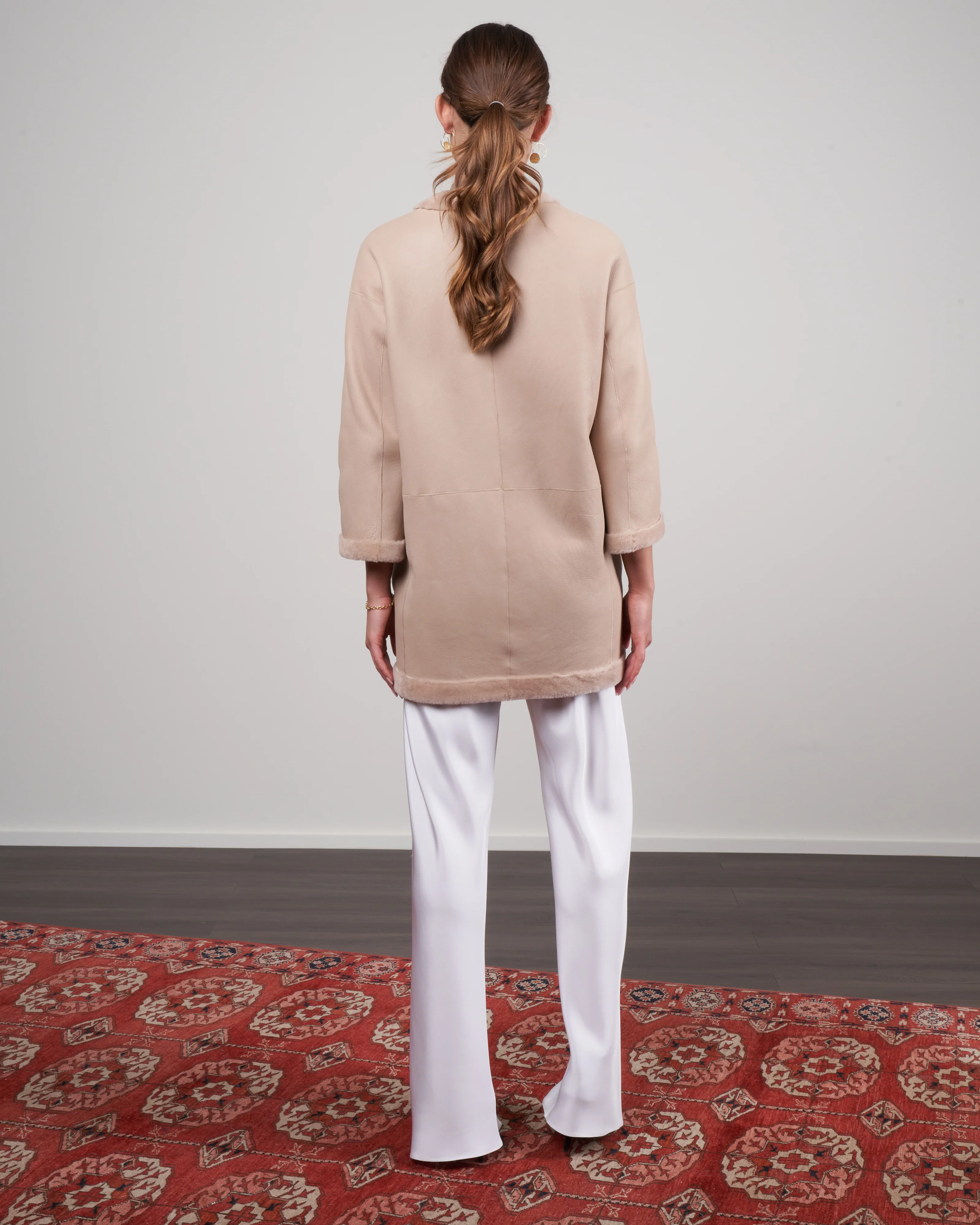 merino v-neck short shearling cardigan - beige - Image 8