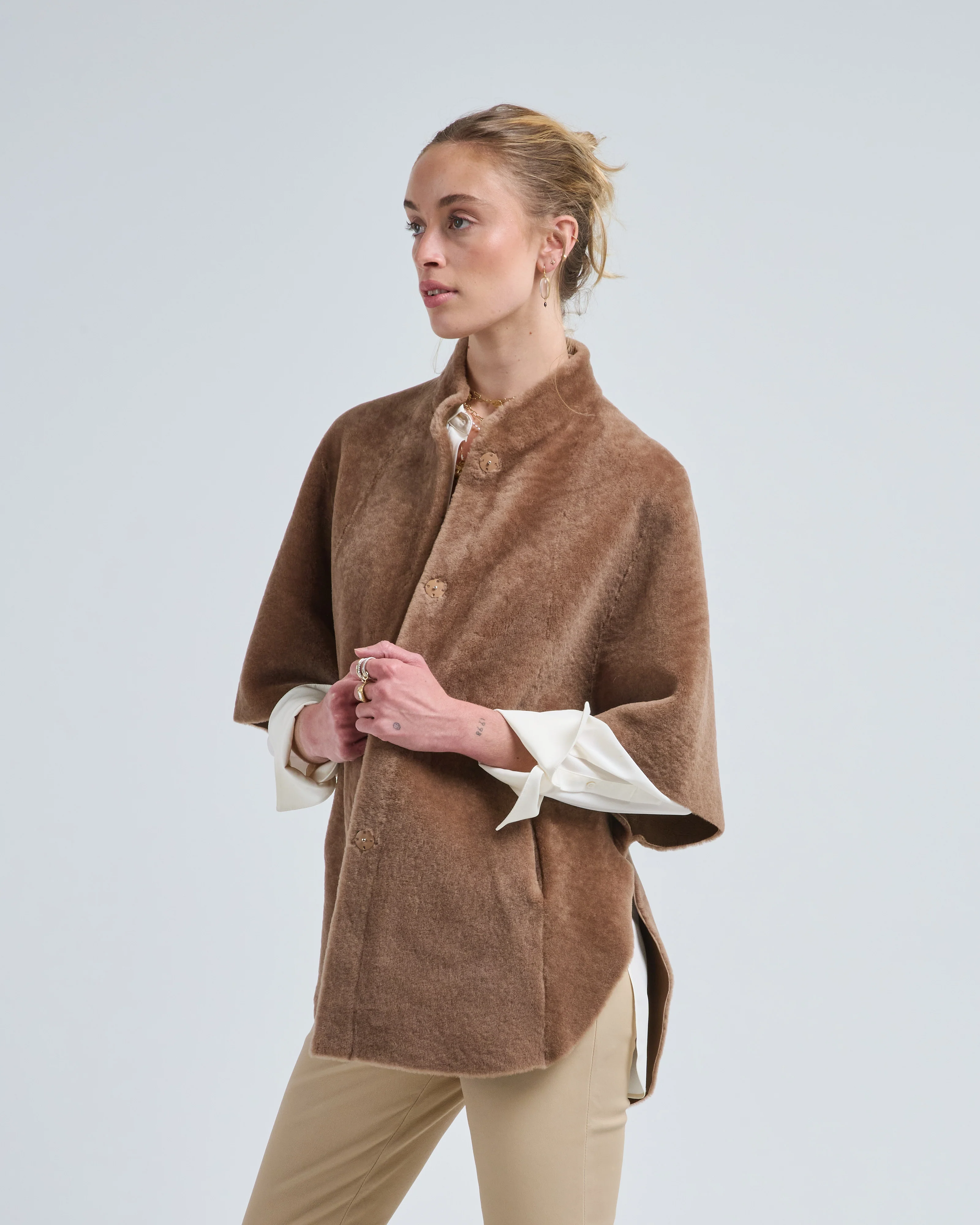 shearling collared cape jacket - Image 4