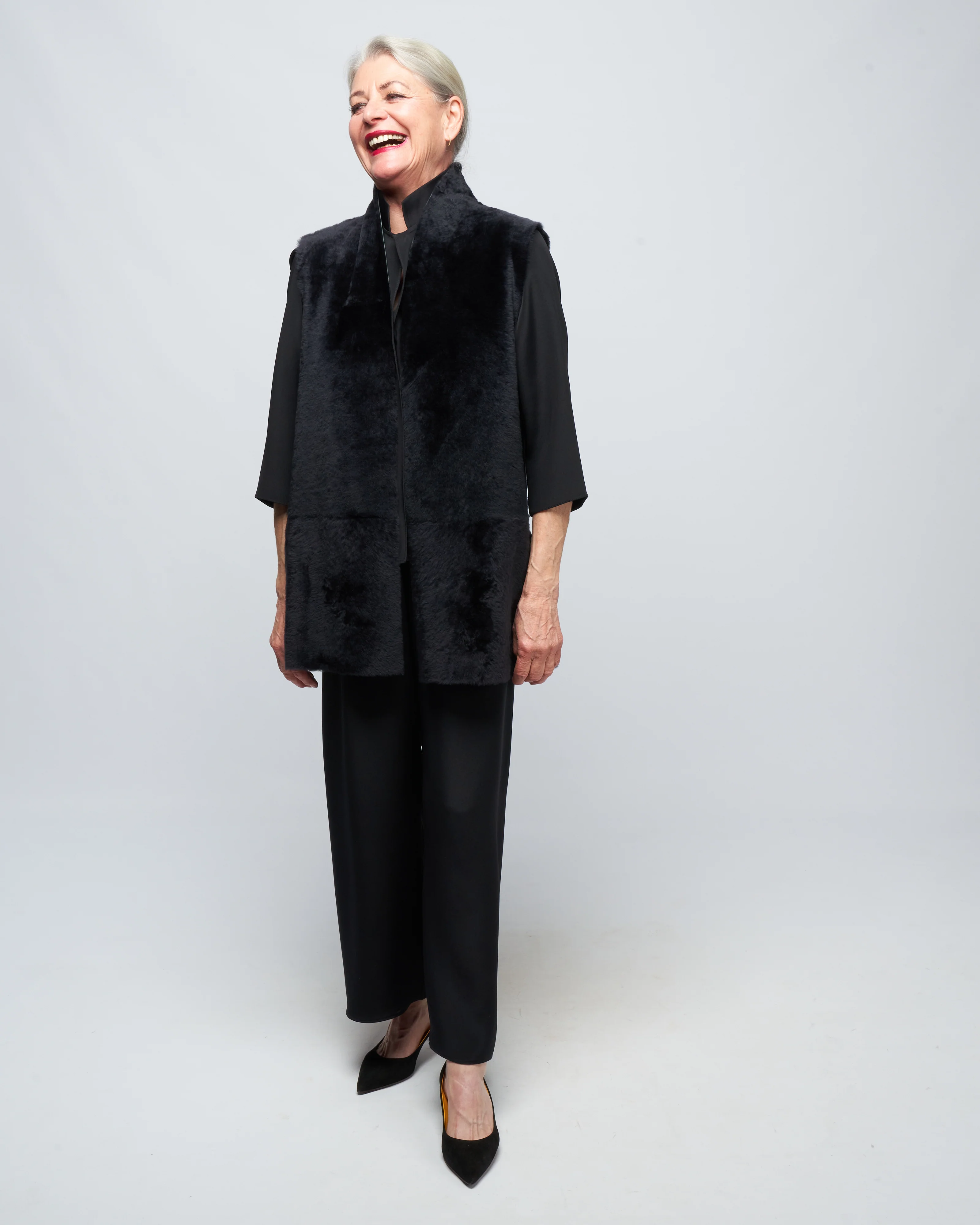 short stand collar gilet - black merinillo - Image 2