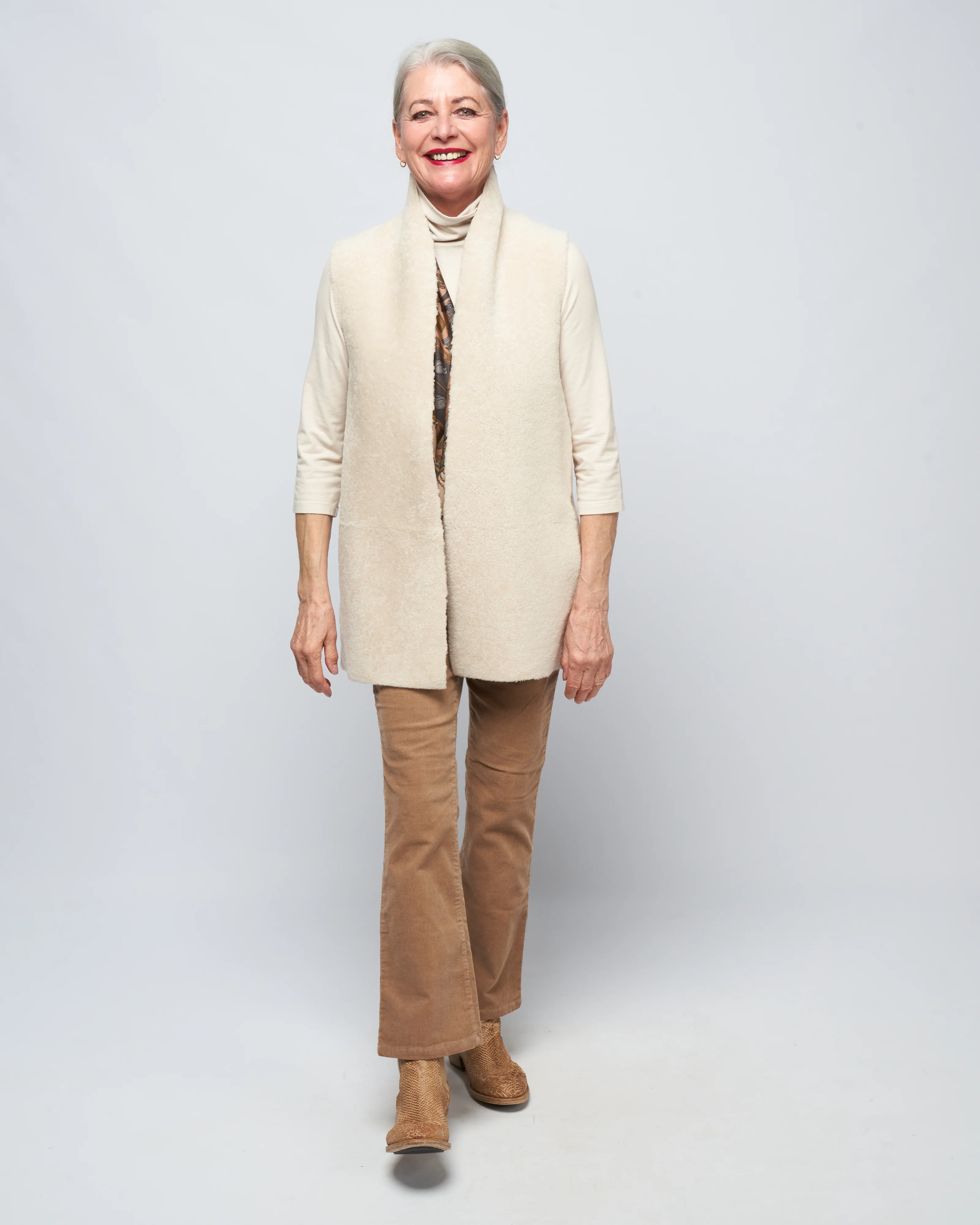 short stand collar gilet - Image 2