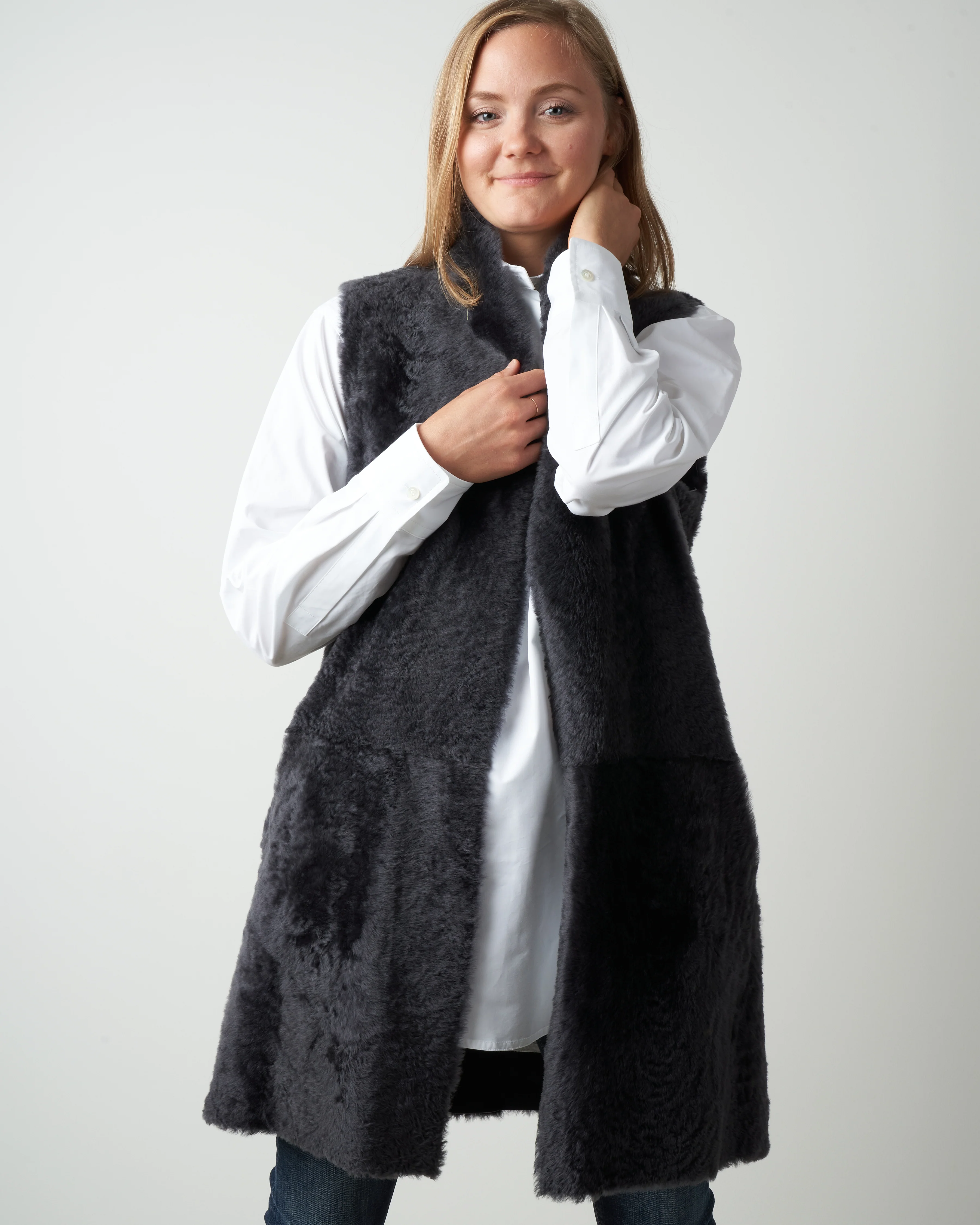 stand collar shearling gilet - graphite - Image 2