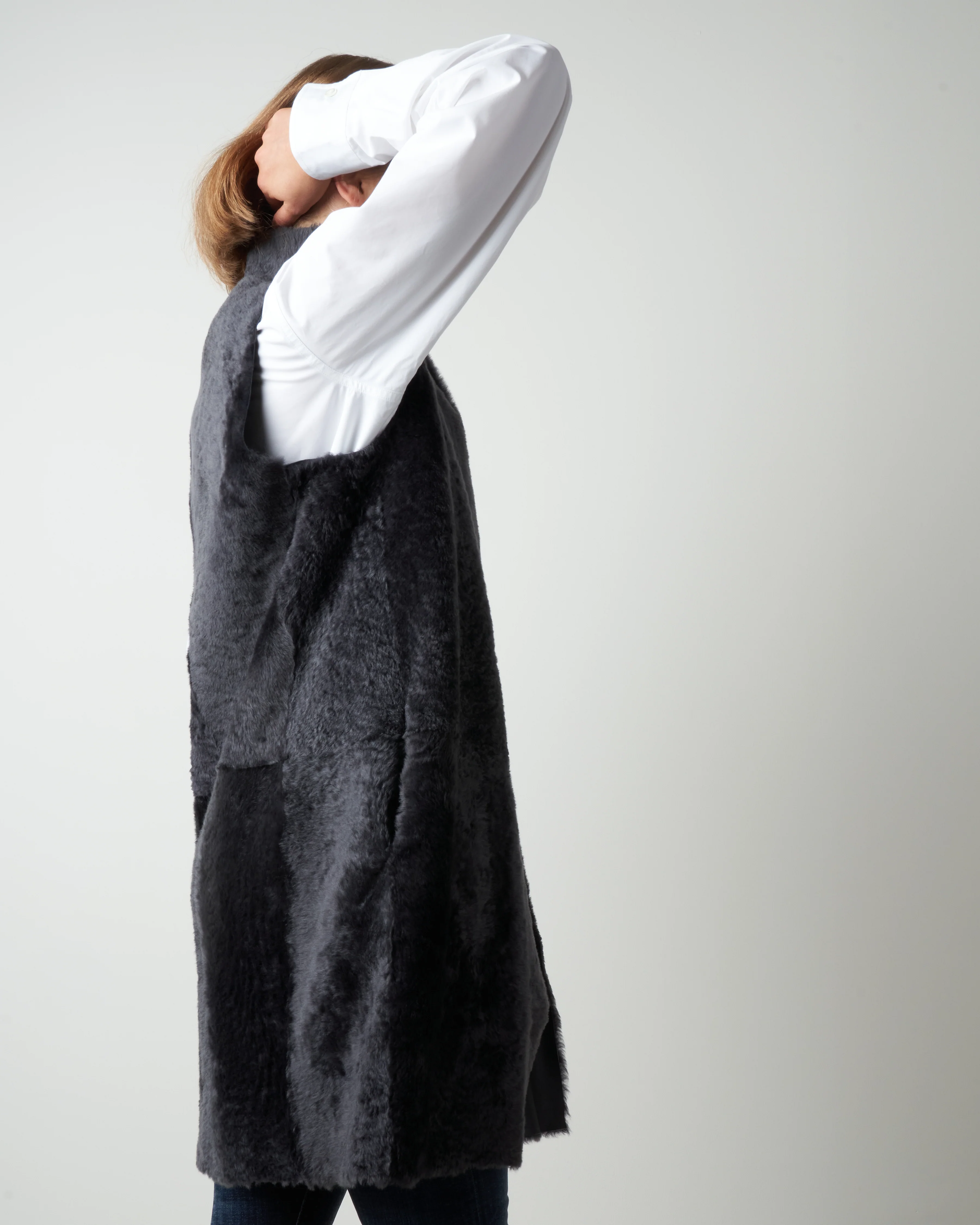 stand collar shearling gilet - graphite - Image 3