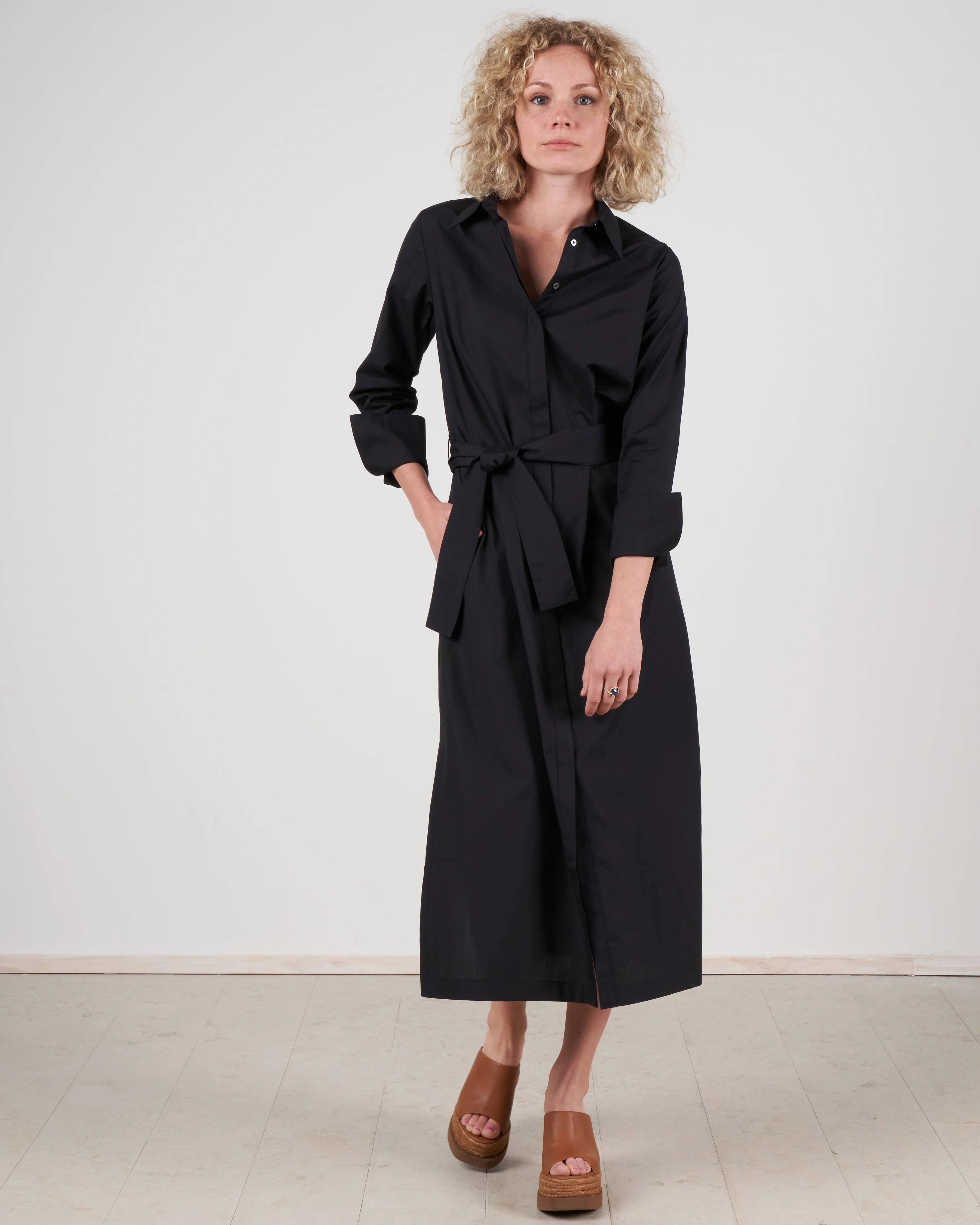 button sleeve shirtdress - black - Image 2