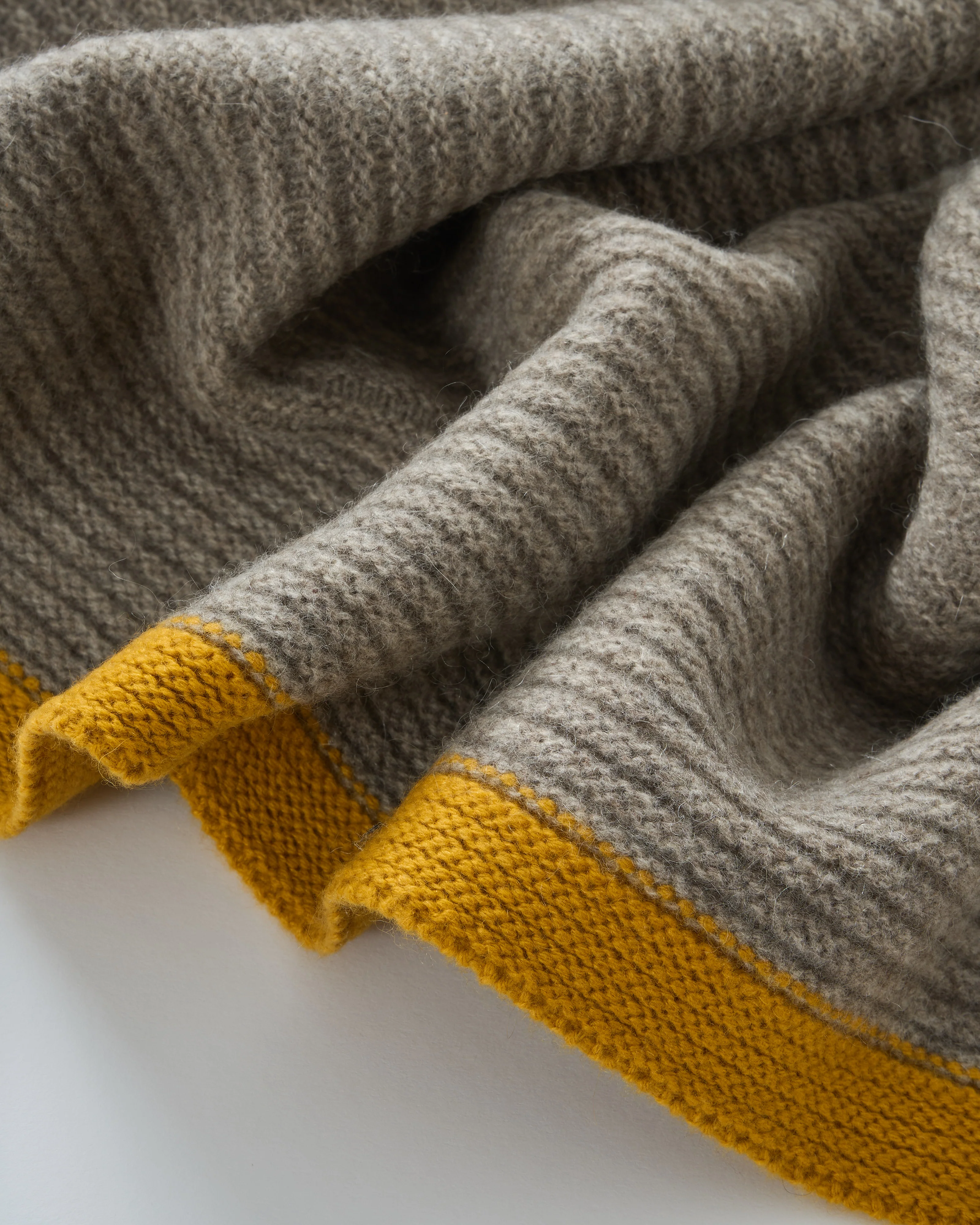 ribbed knit yak down throw - Image 2
