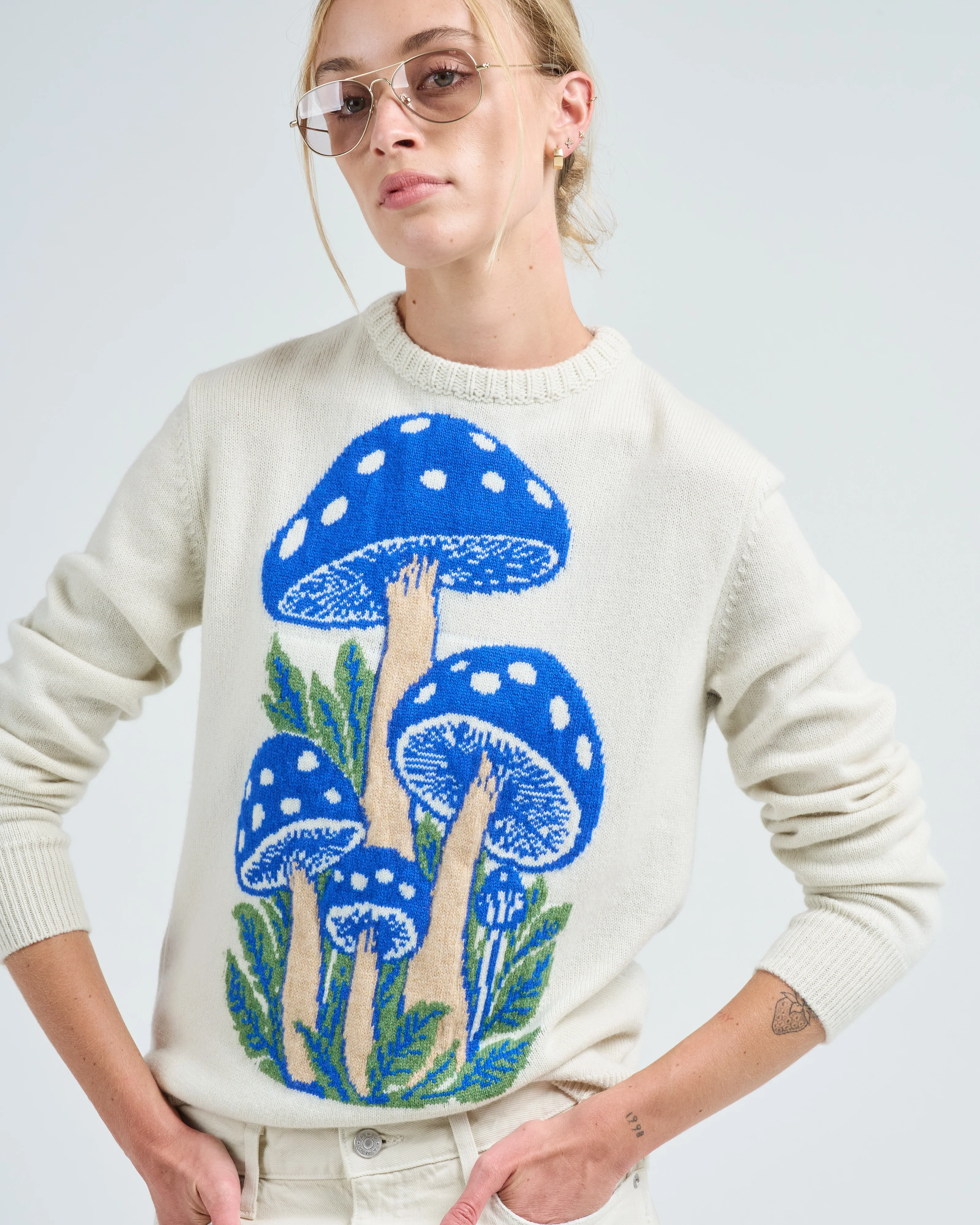 talking mushroom crew blue colorway - Image 4